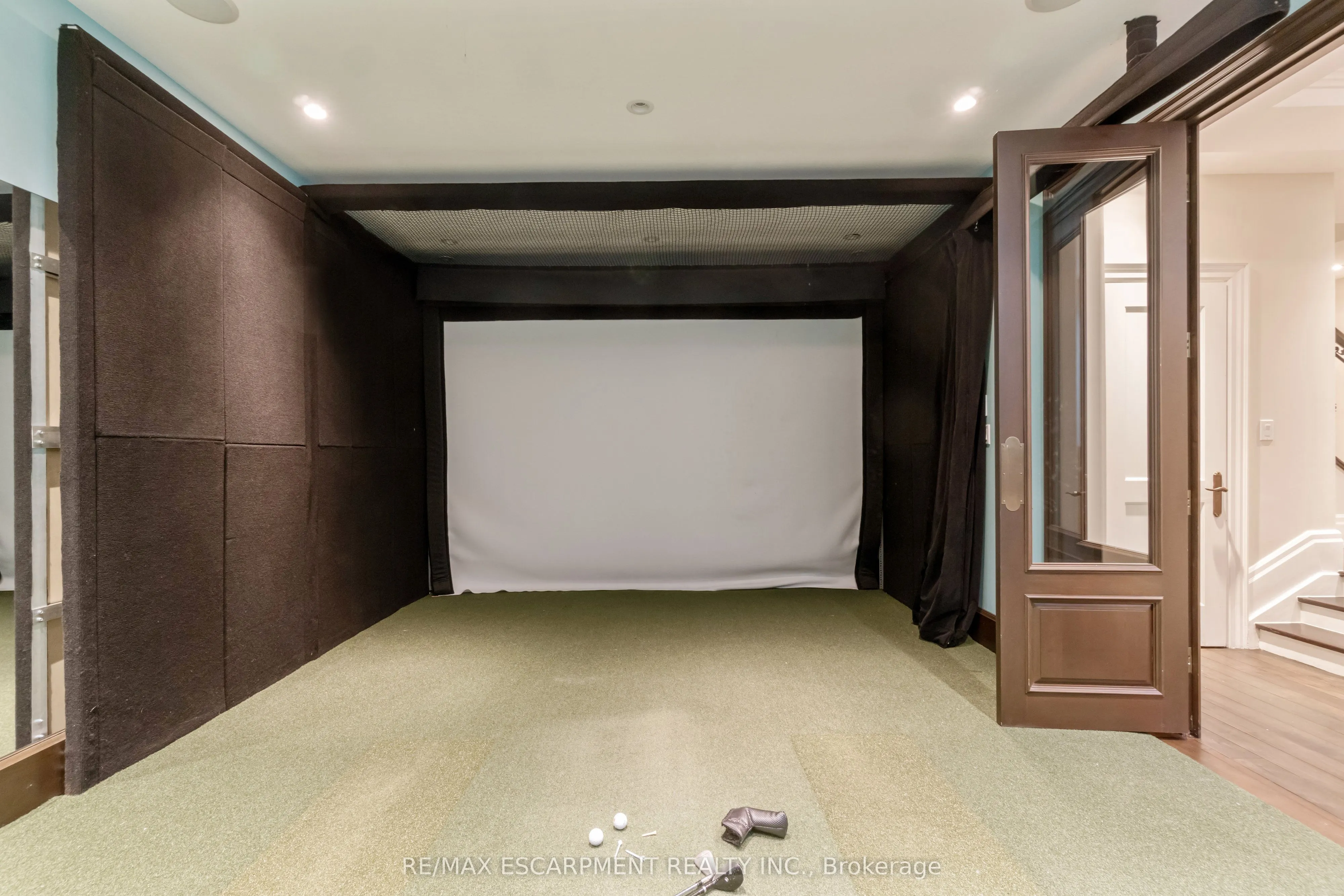 1476 Carmen Drive
