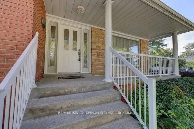 2220 Springfield Court