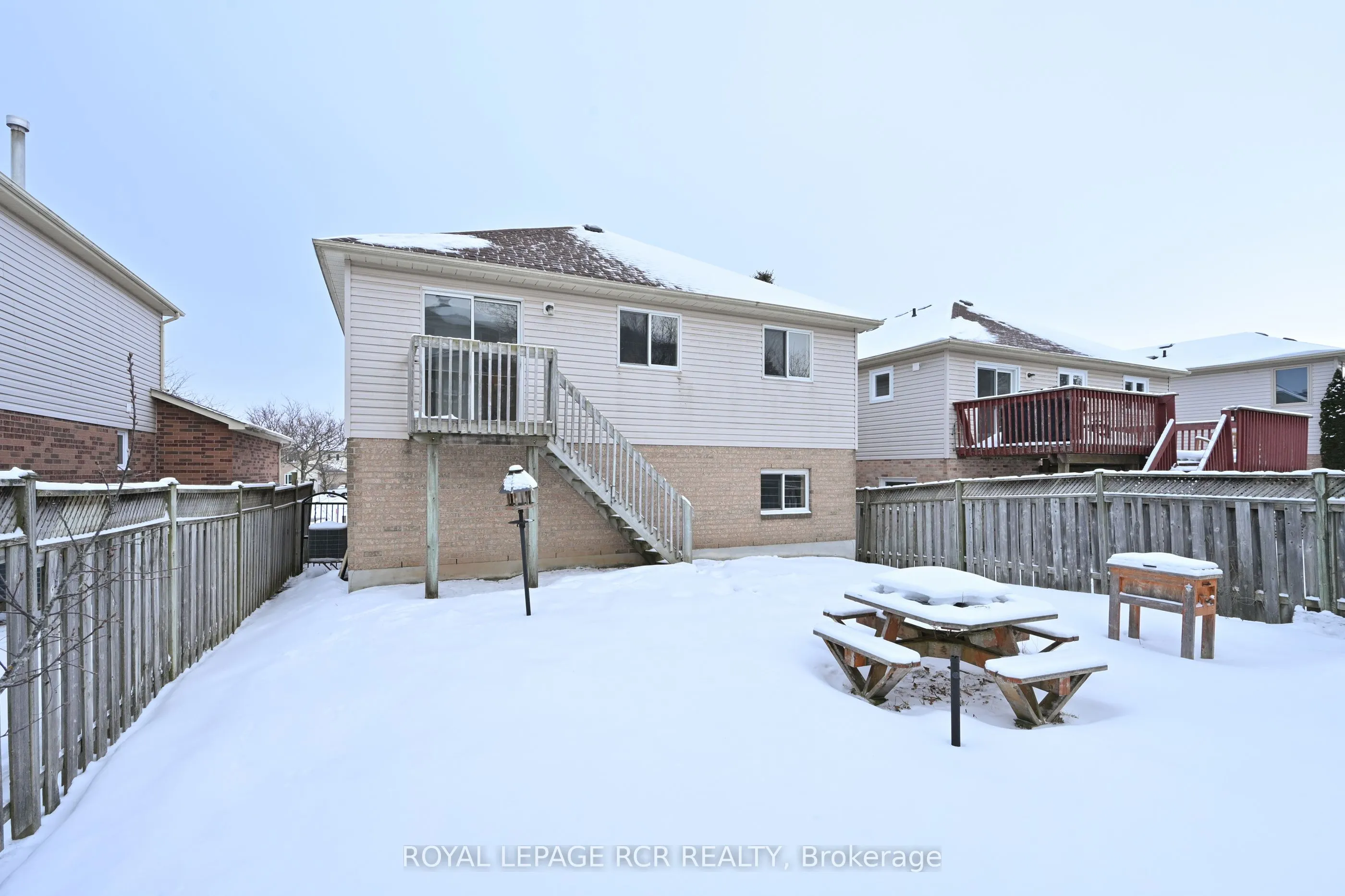 10 Lawton Court