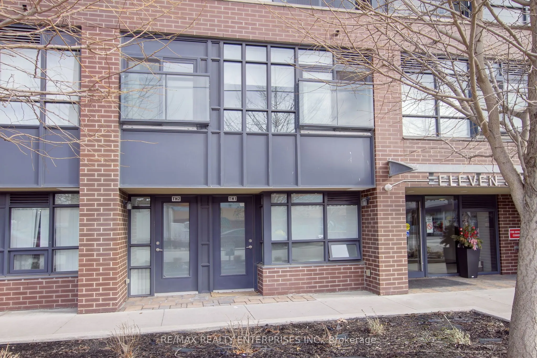 11 Superior Avenue #TH1