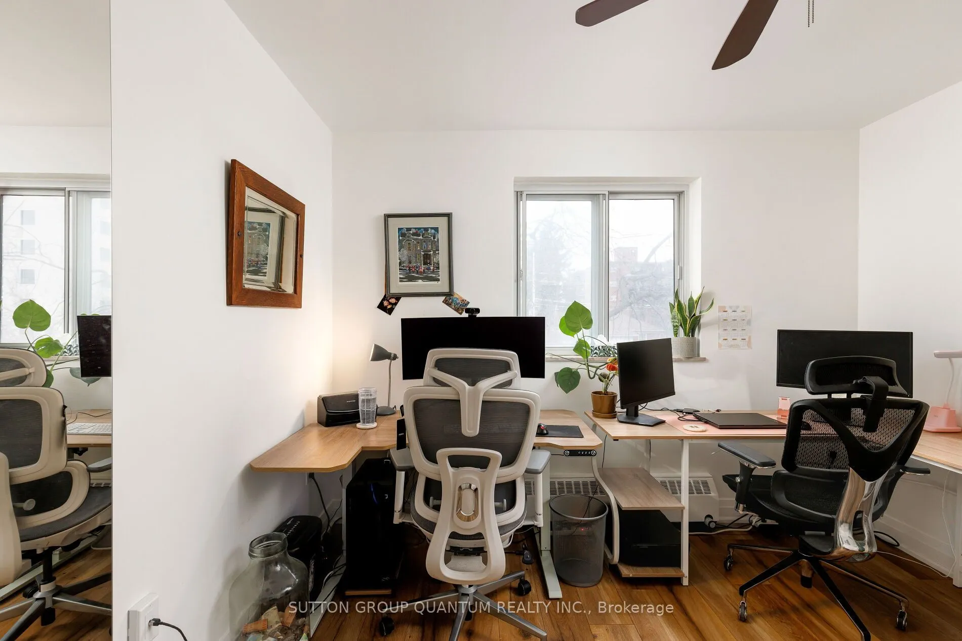 15 Elizabeth Street N #401