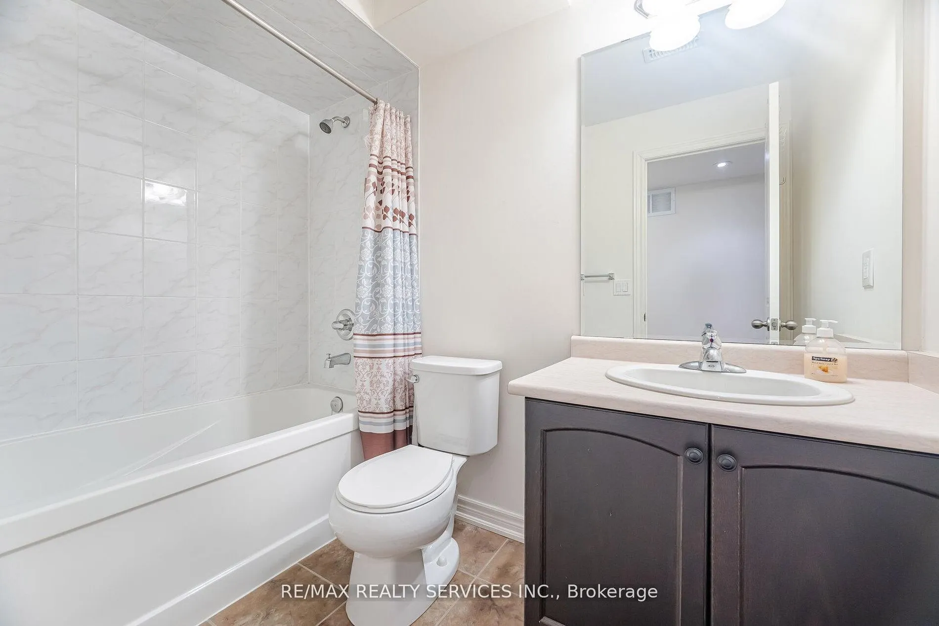 7 Dufay Road