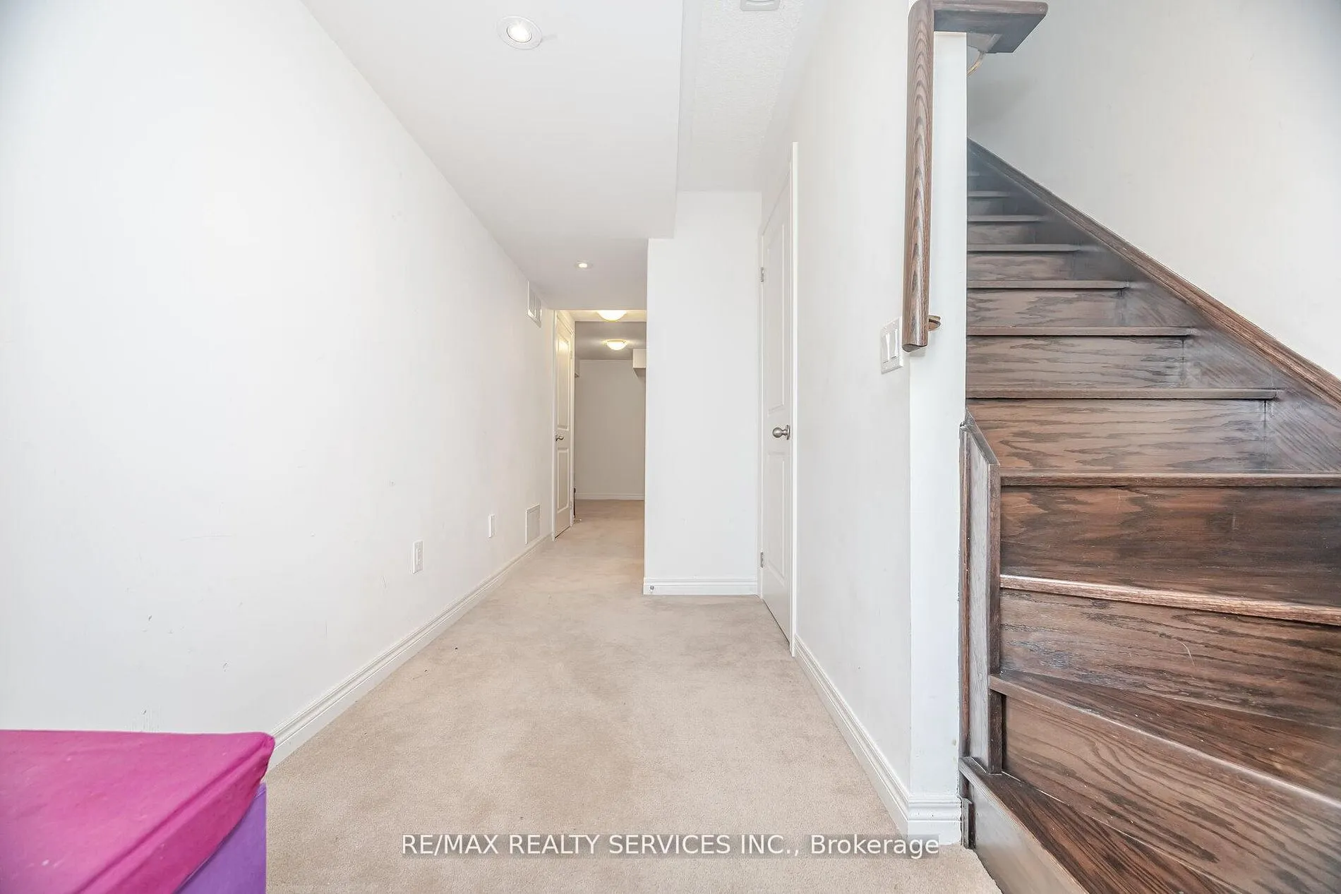 7 Dufay Road