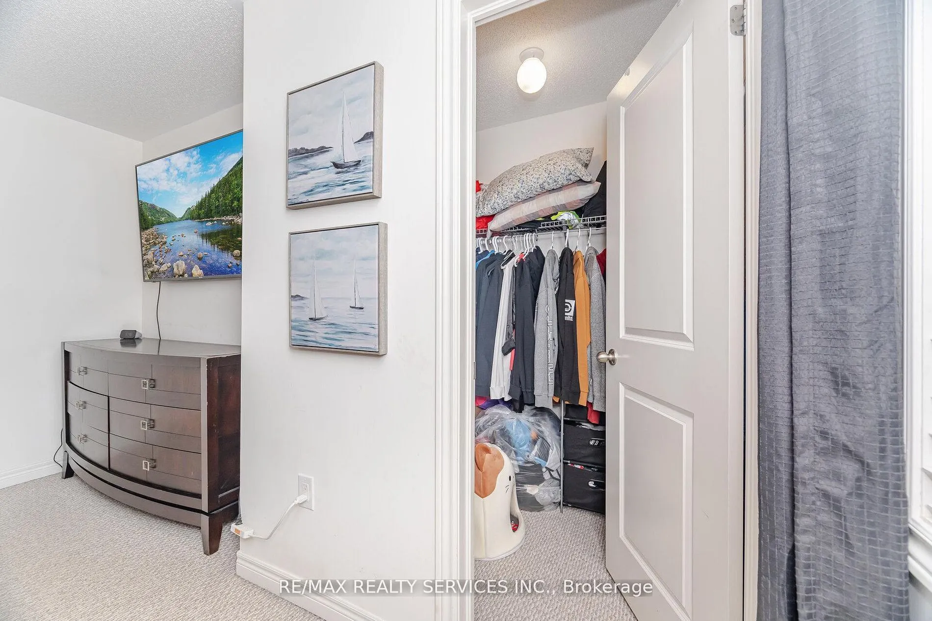 7 Dufay Road