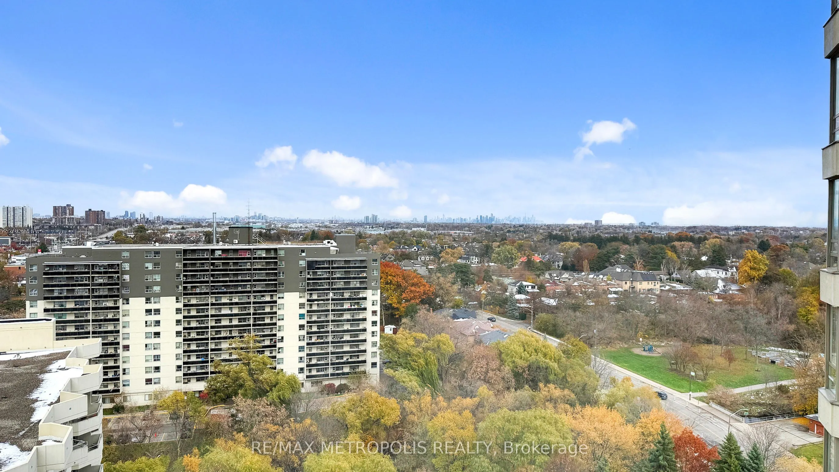 75 King Street E #1709