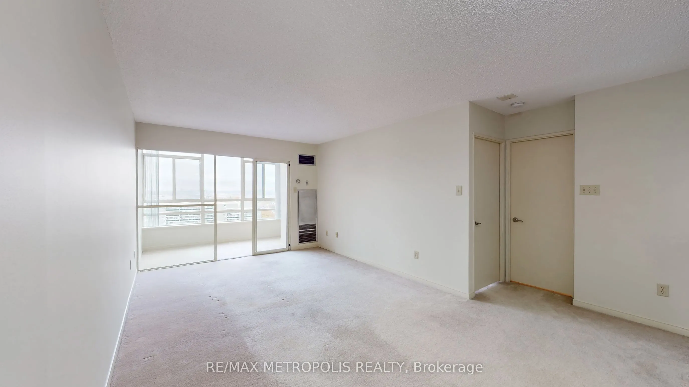 75 King Street E #1709