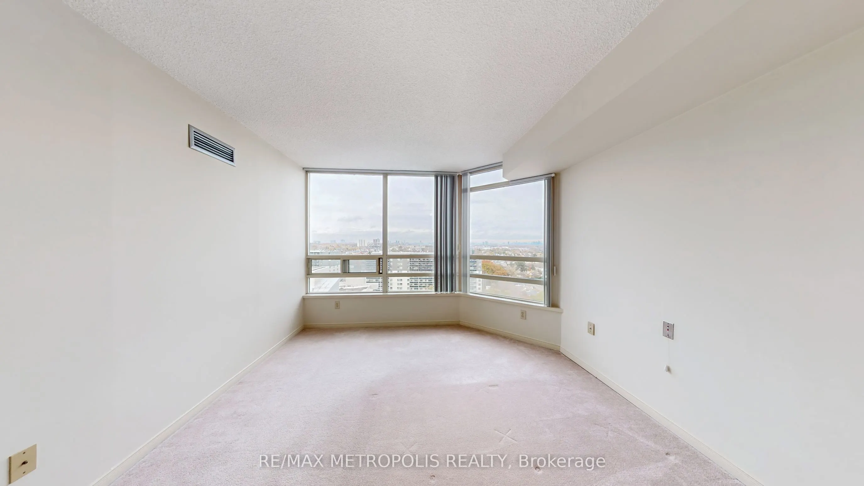 75 King Street E #1709