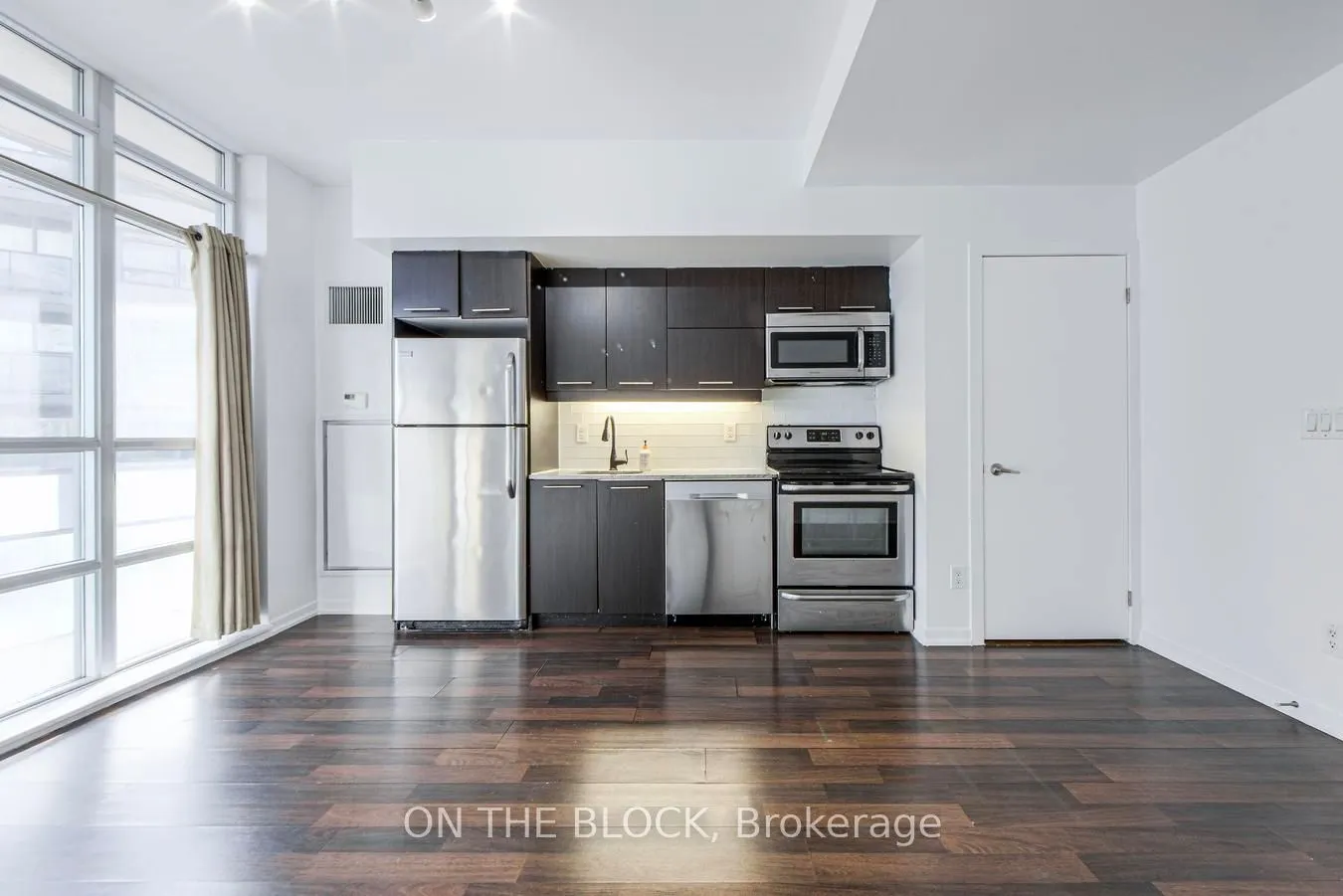 38 Joe Shuster Way #302