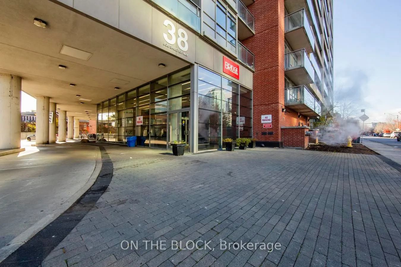 38 Joe Shuster Way #302