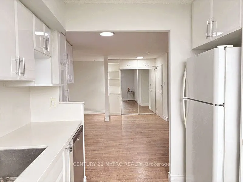 355 Rathburn Road E #1001