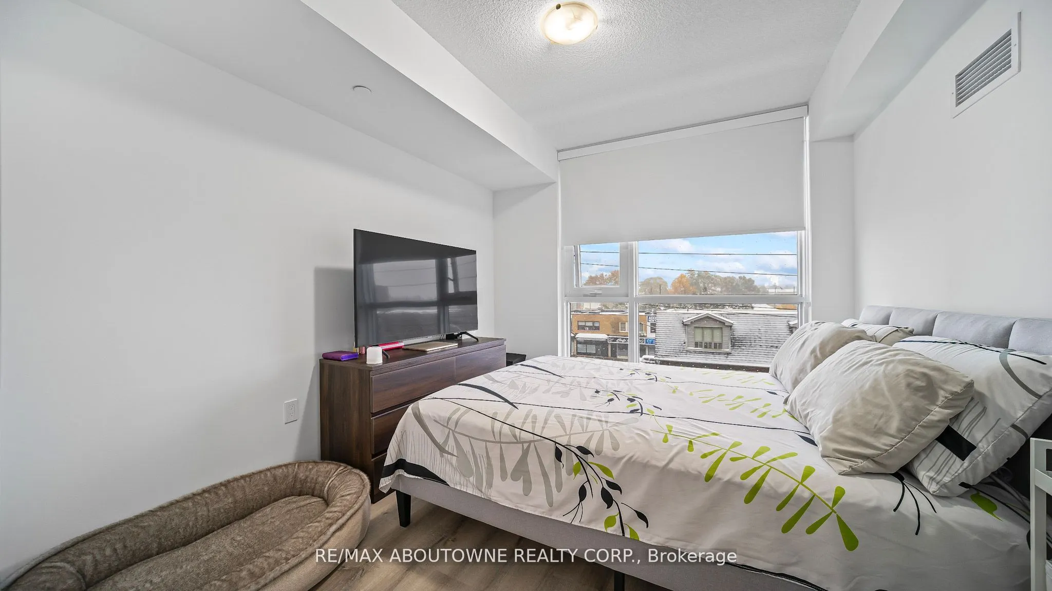 556 Marlee Avenue #412