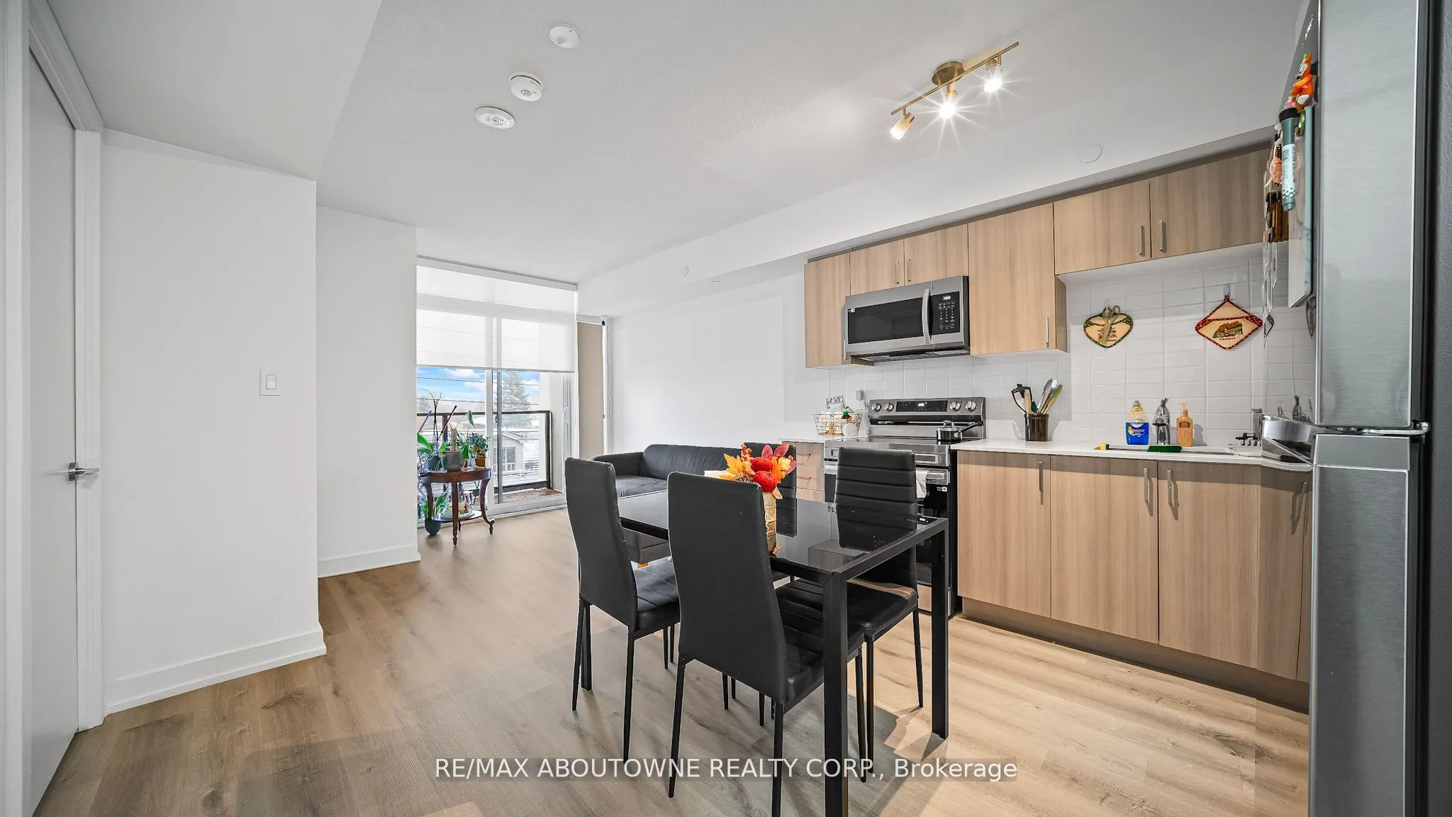 556 Marlee Avenue #412