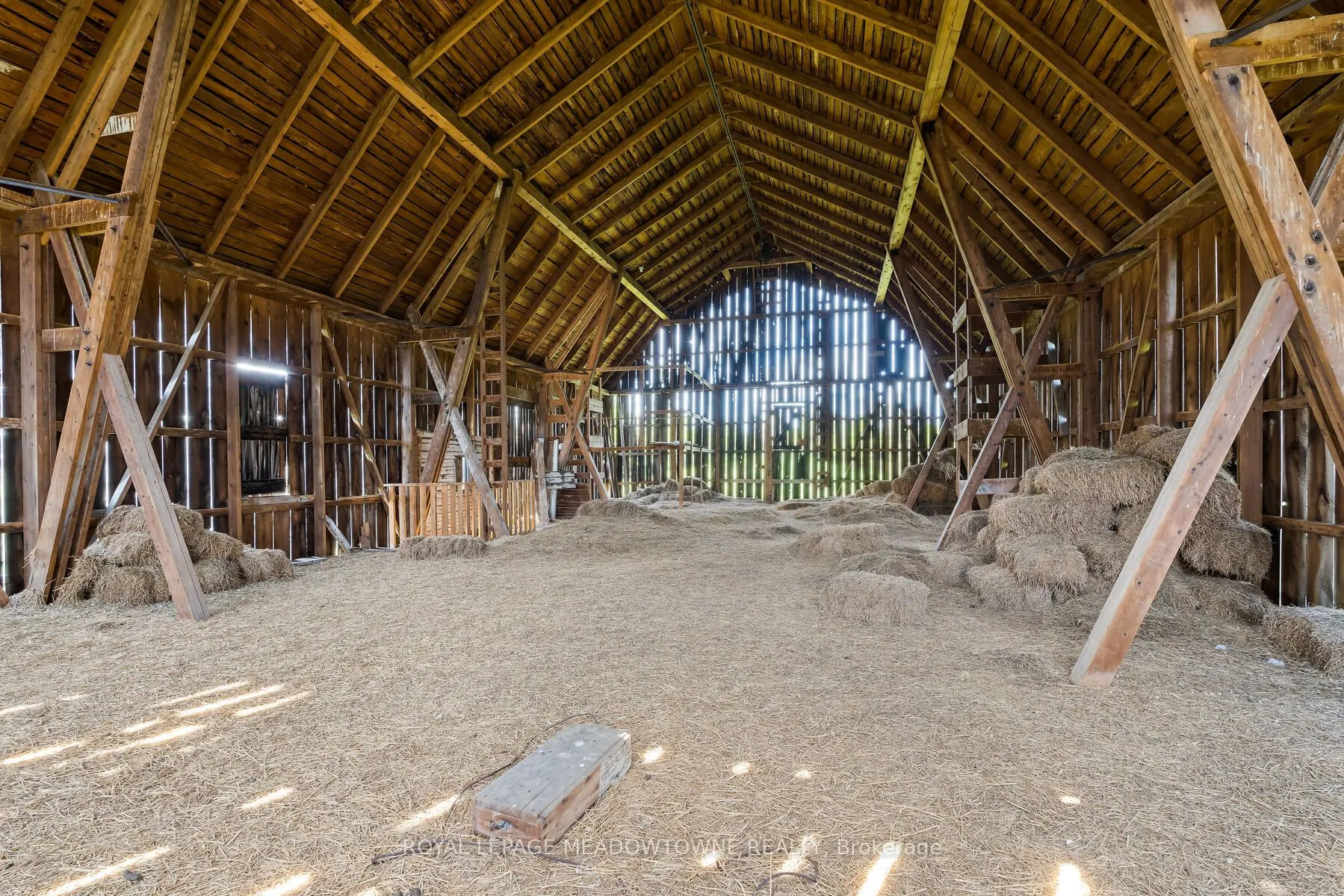10319 15 Side Road
