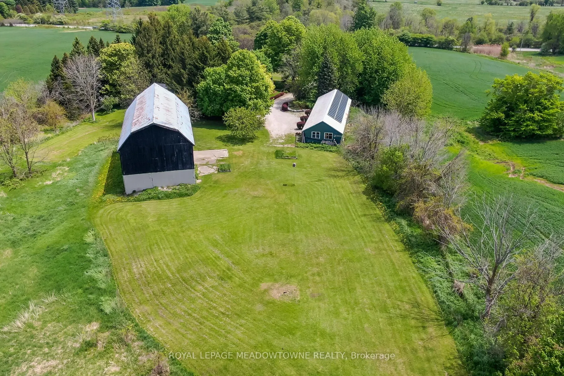 10319 15 Side Road