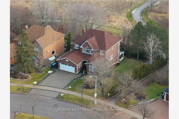 1806 Sevenoaks Drive