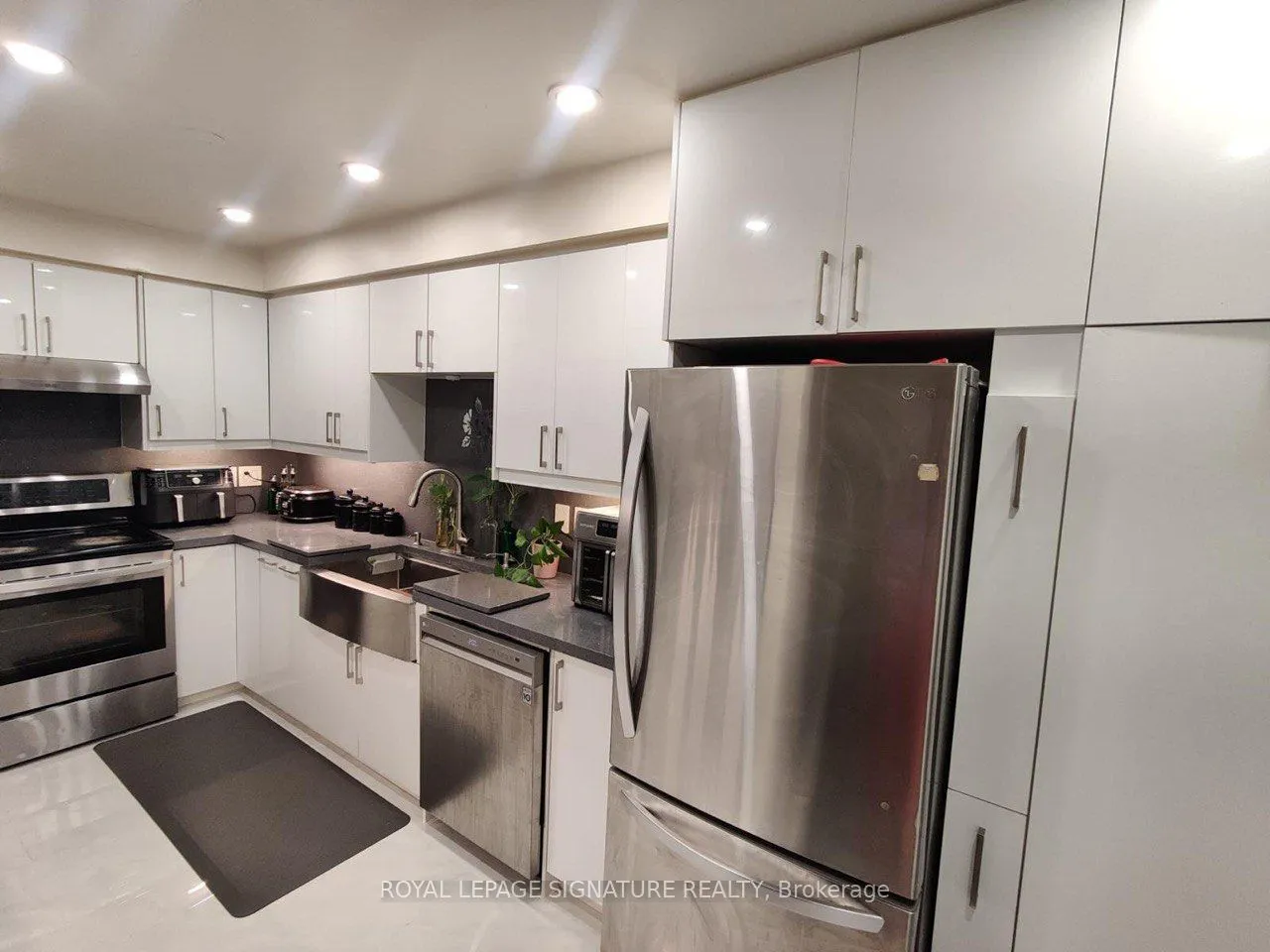 5020 Delaware Drive #25