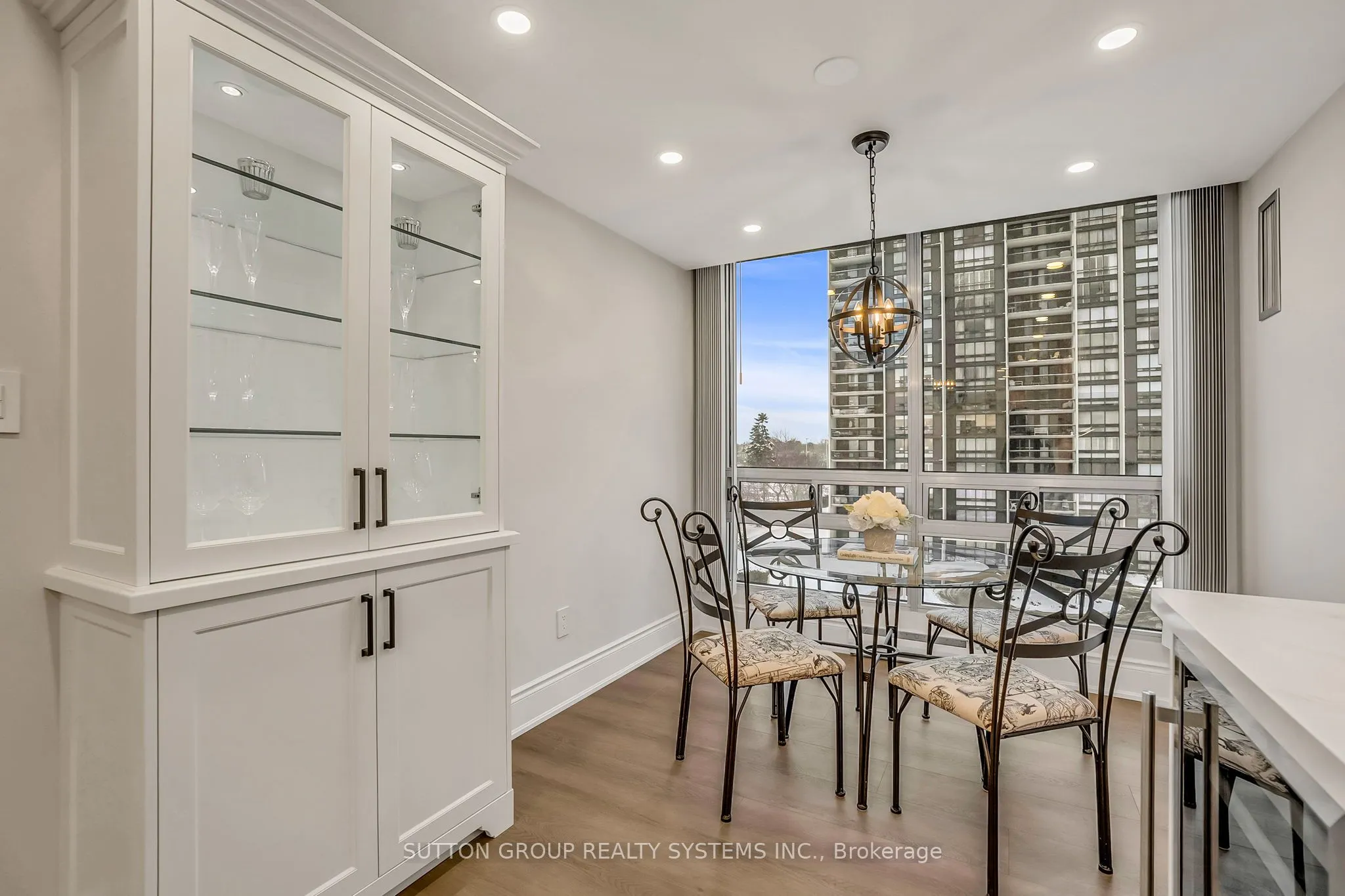 2180 Marine Drive #501