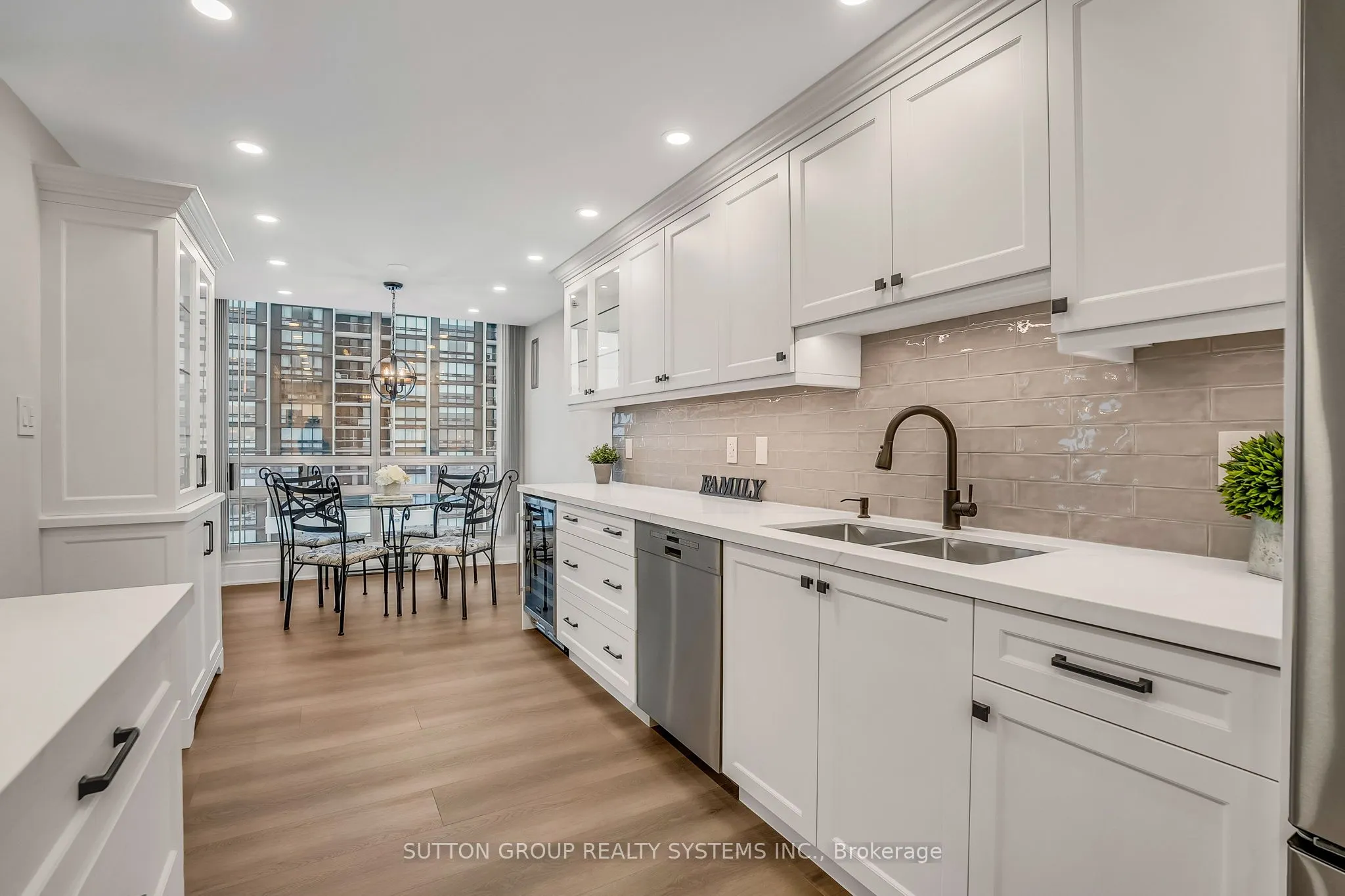 2180 Marine Drive #501