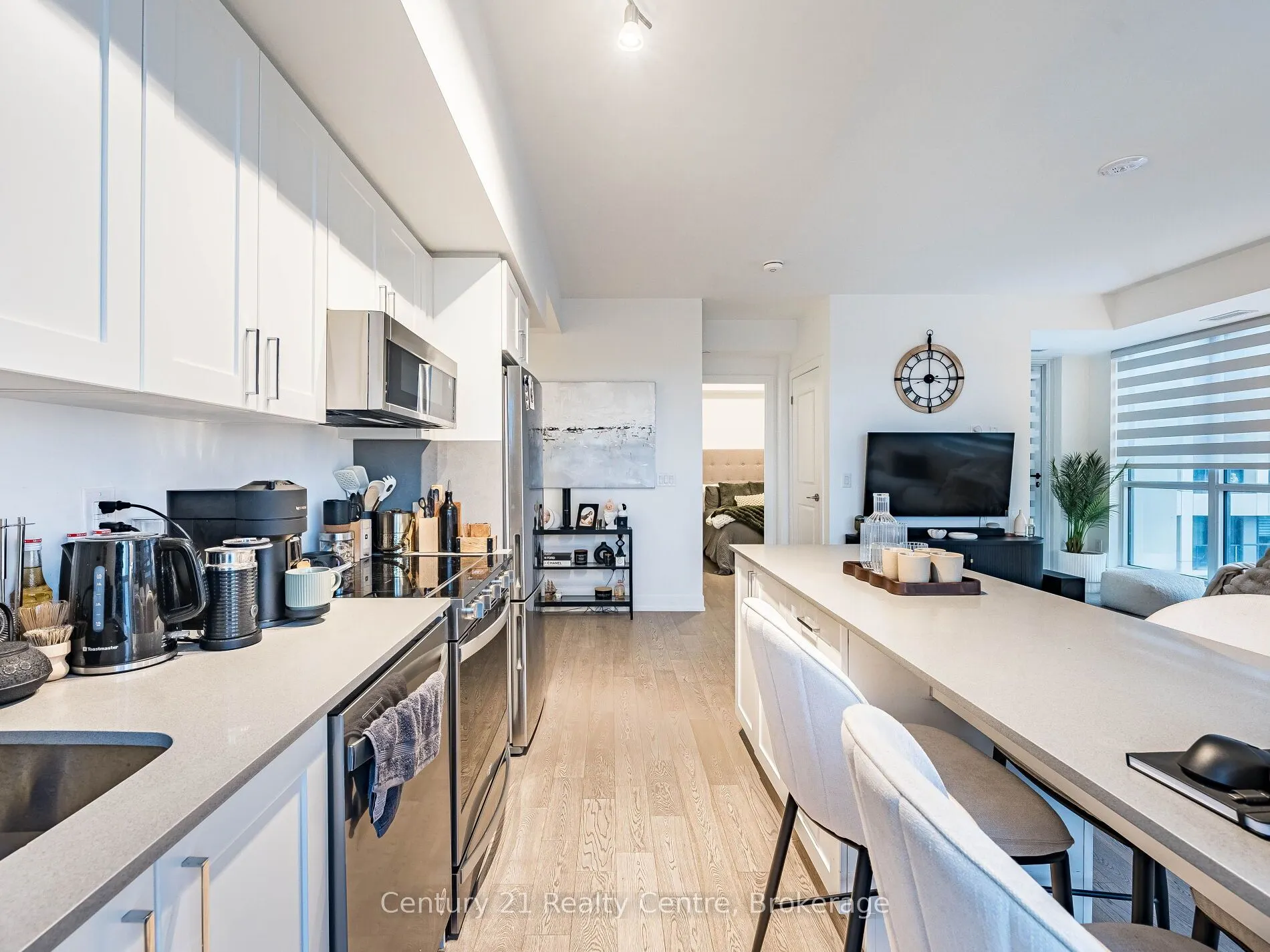 1063 Douglas McCurdy Common #303