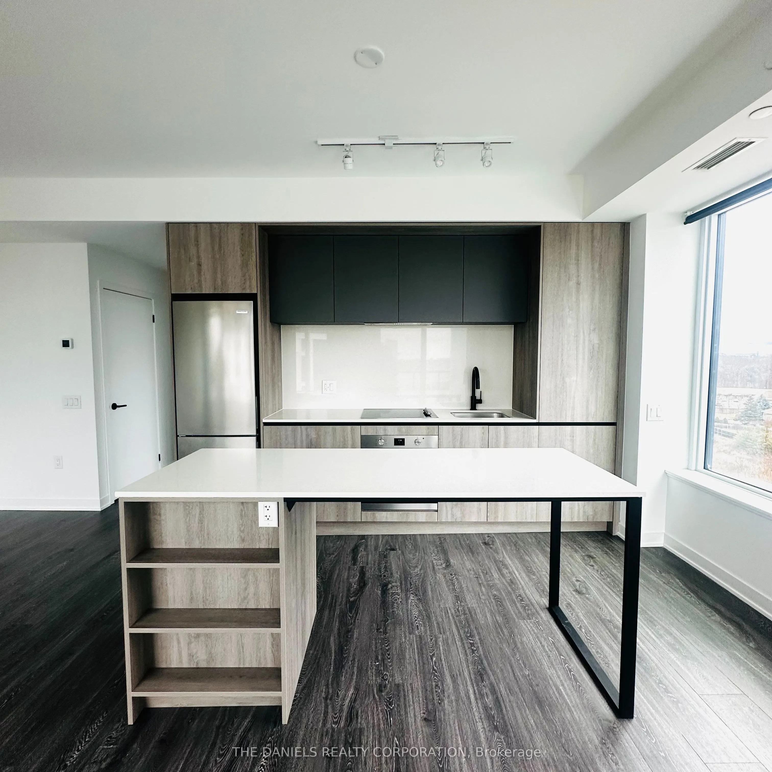 2495 Eglinton Avenue W #1011