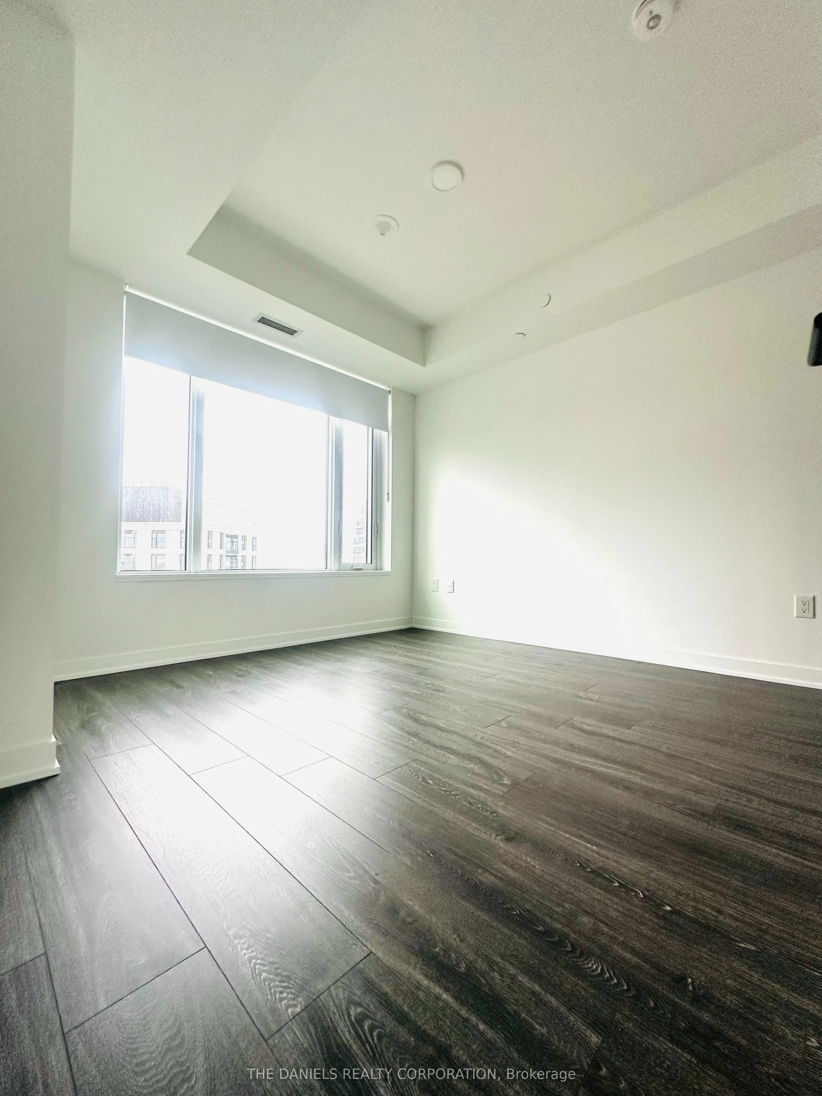 2495 Eglinton Avenue W #1011