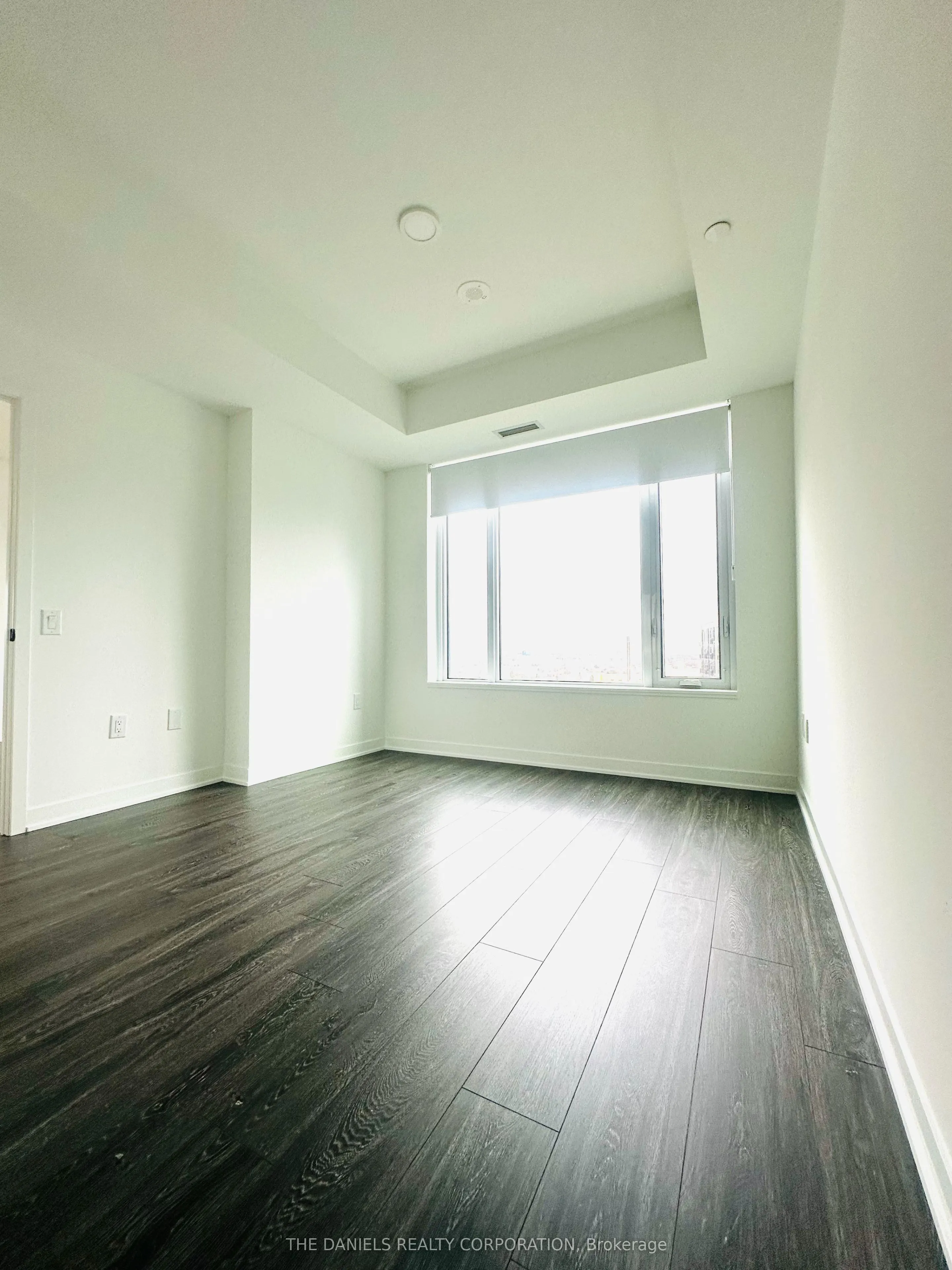 2495 Eglinton Avenue W #1011
