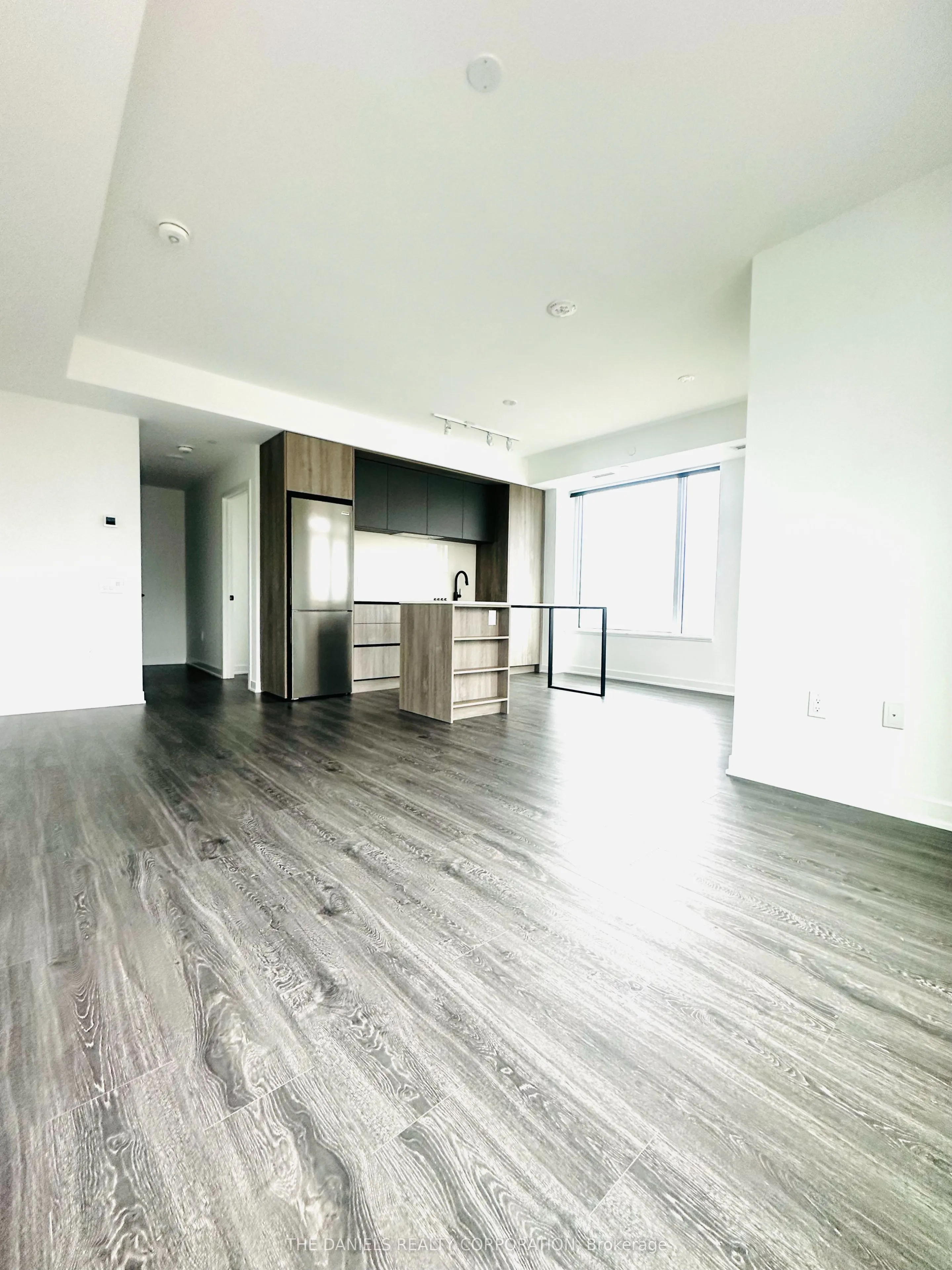 2495 Eglinton Avenue W #1011