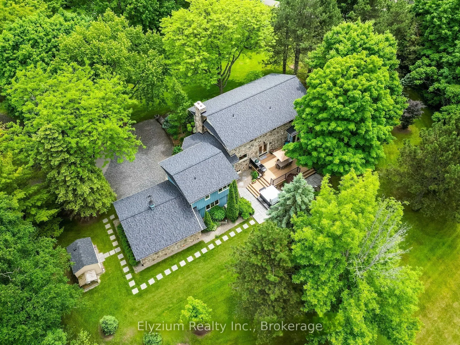 27 Cedar Drive