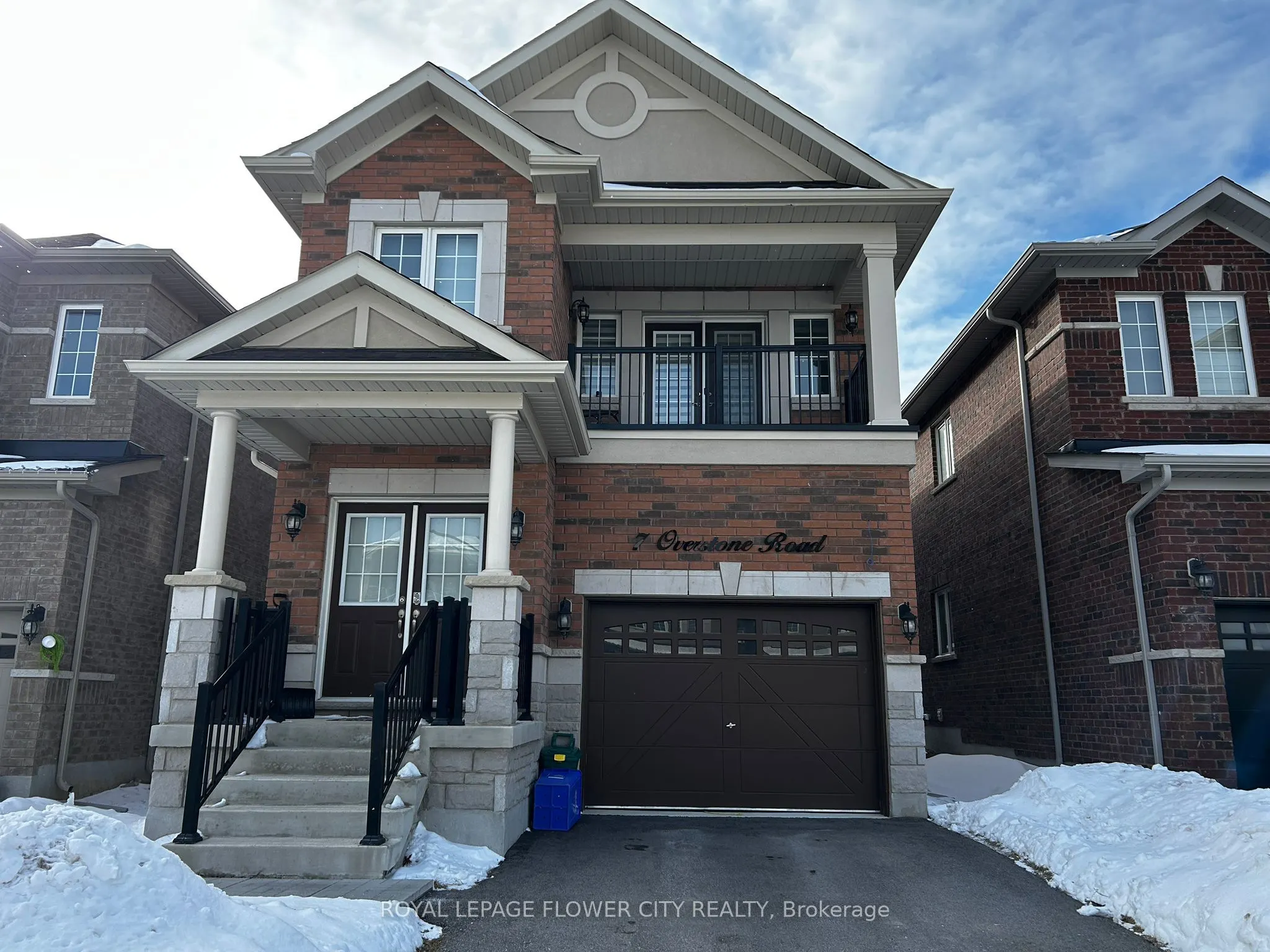 7 Overstone Road