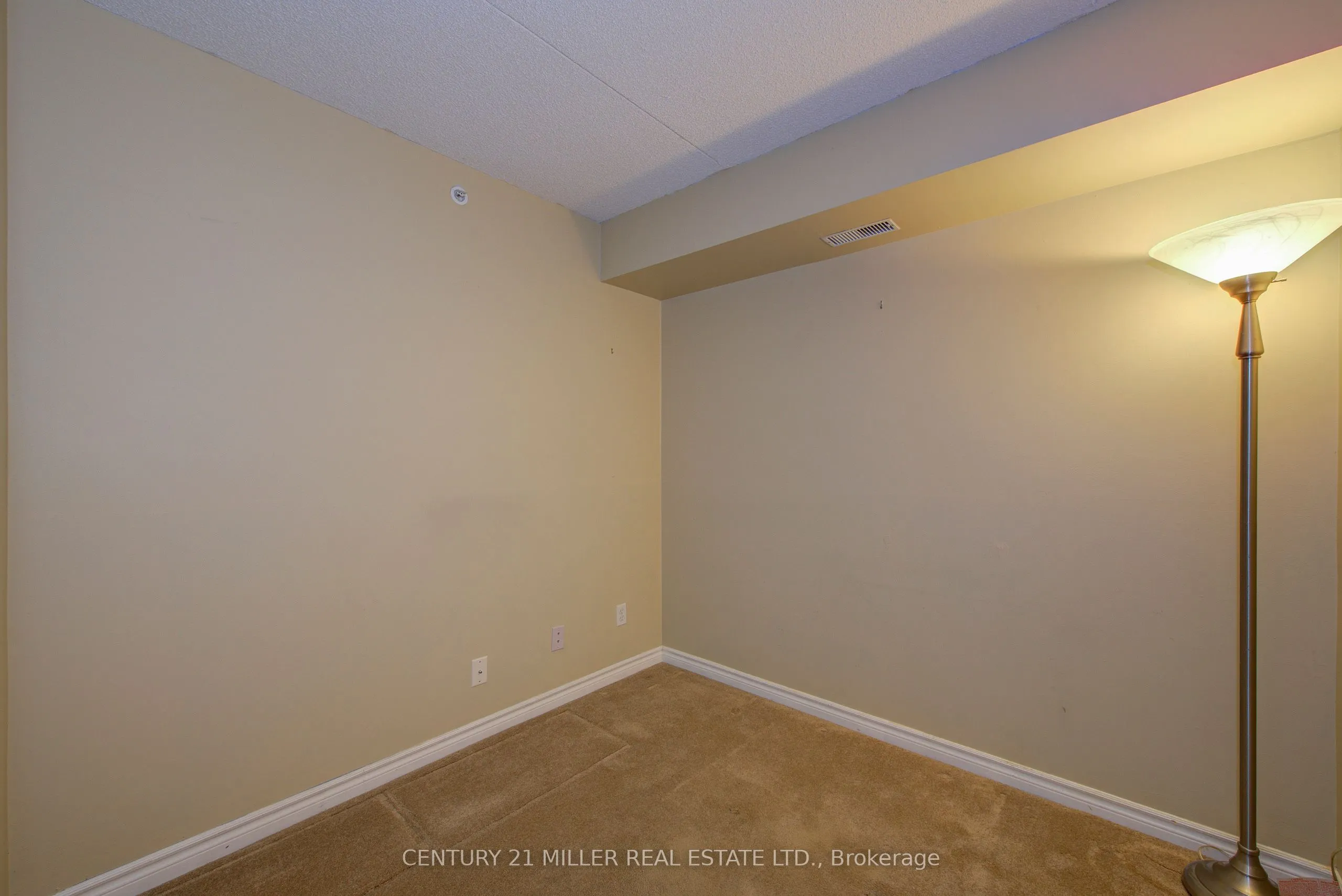 1451 Walkers Line #206
