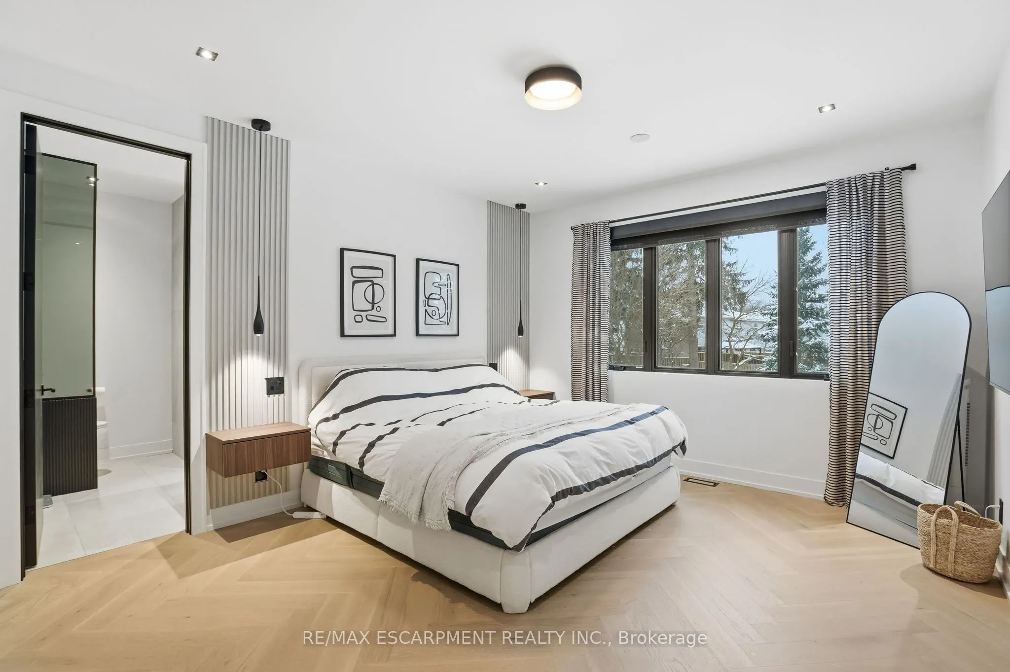 20B Broadview Avenue