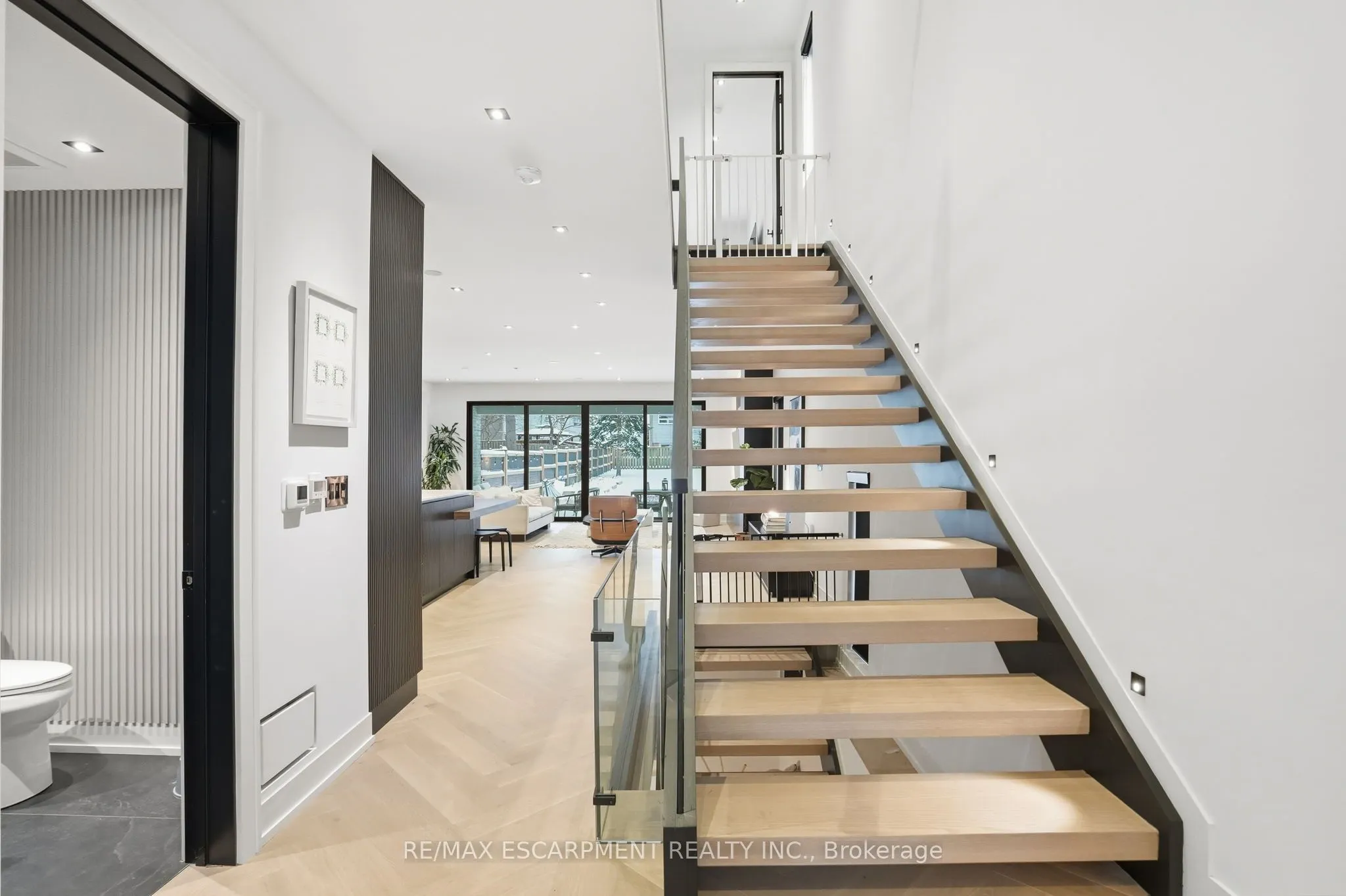 20B Broadview Avenue