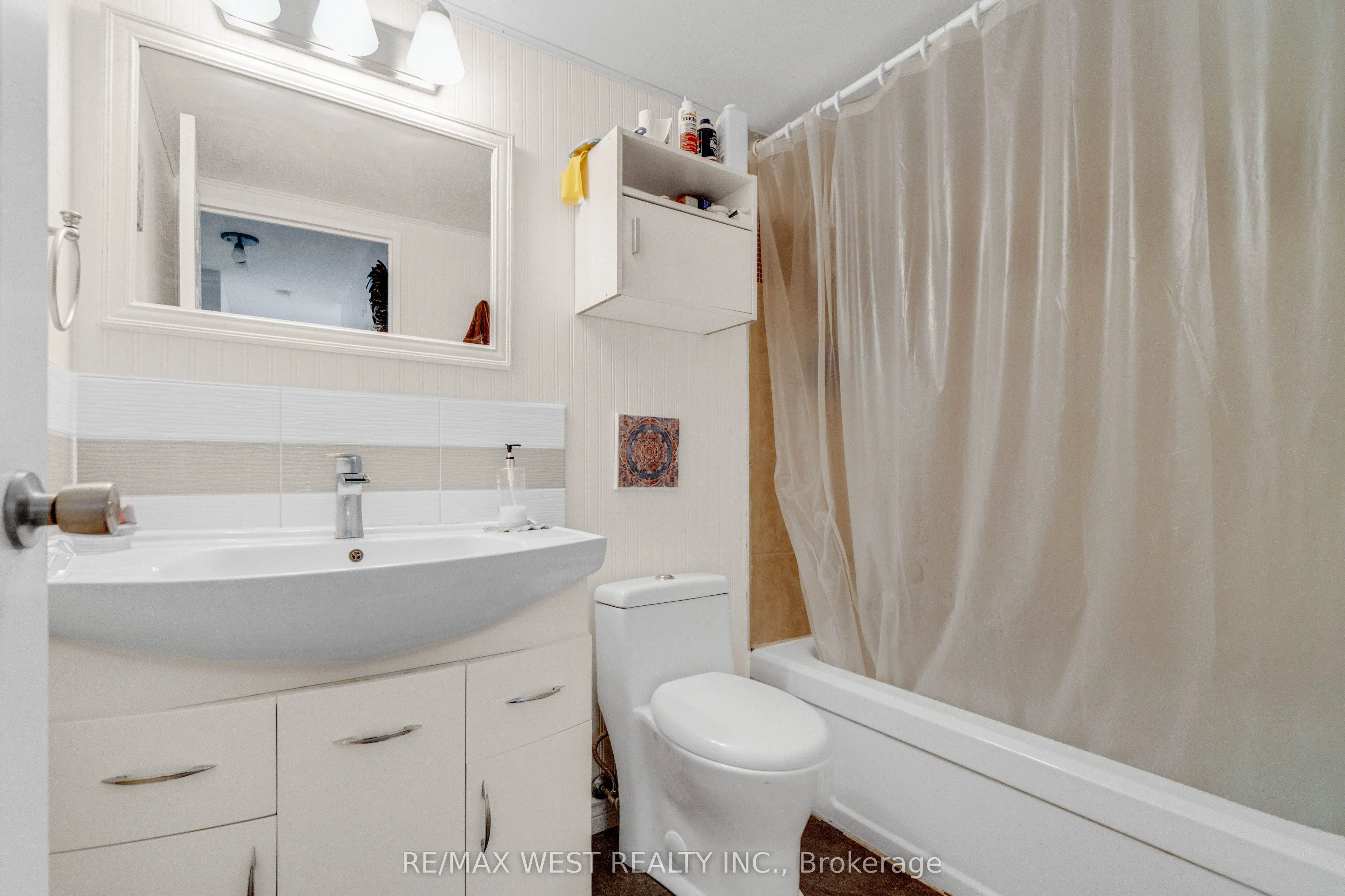 21 Knightsbridge Road #407