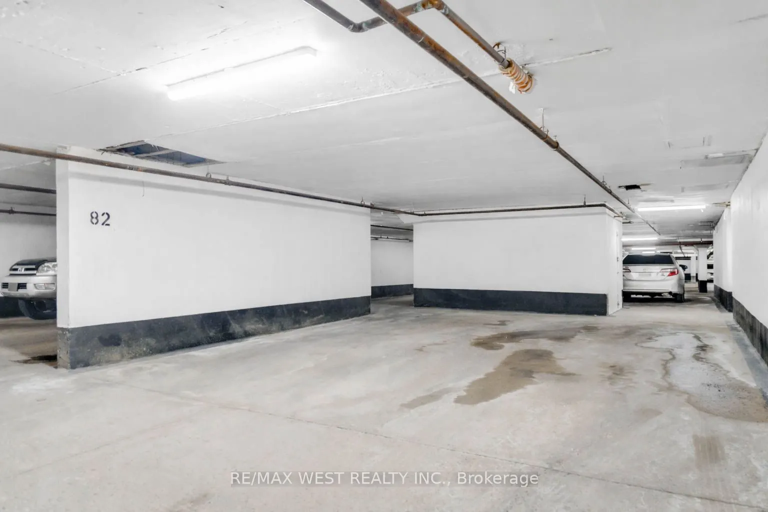 21 Knightsbridge Road #407