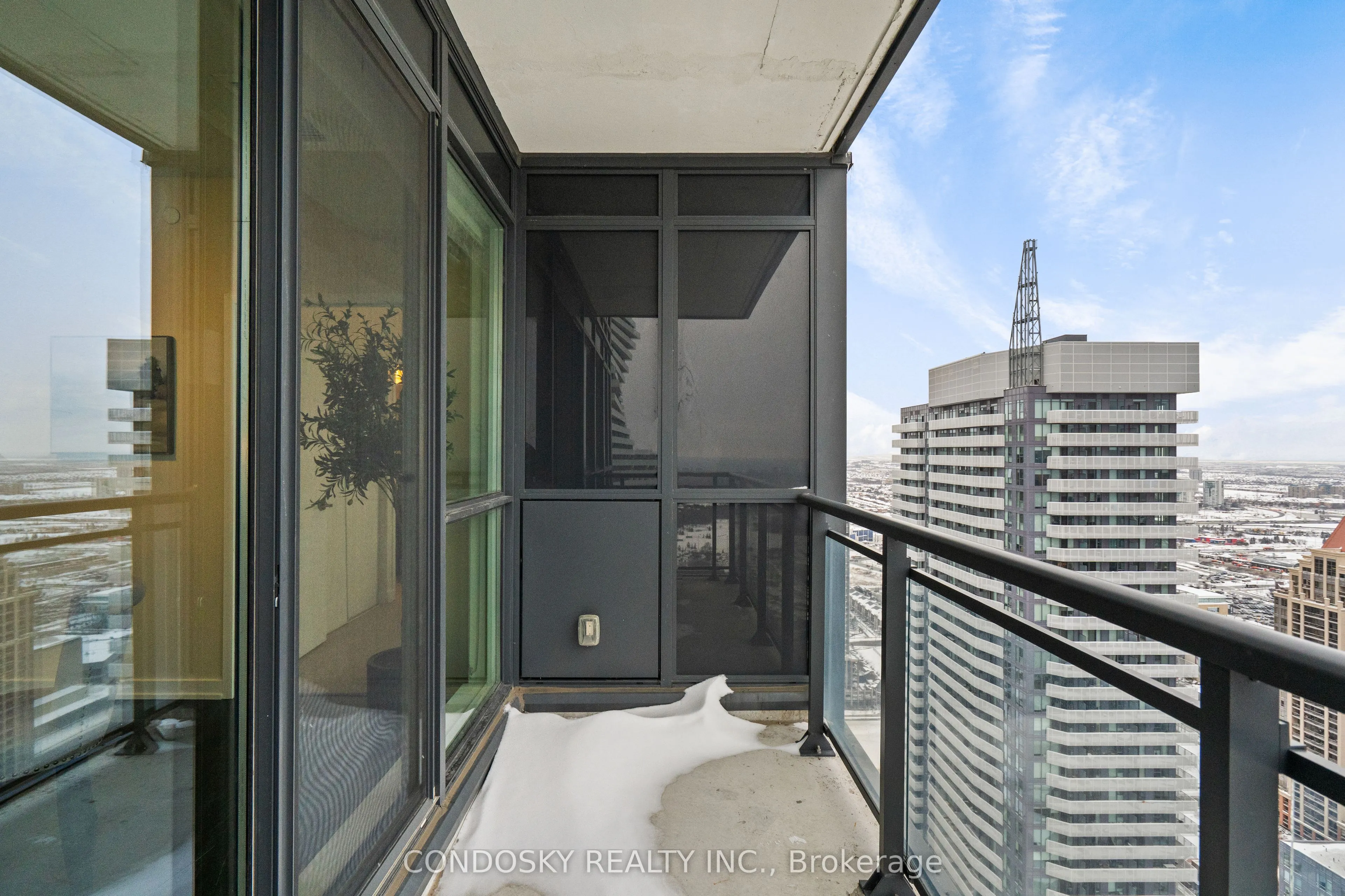 510 Curran Place #4109