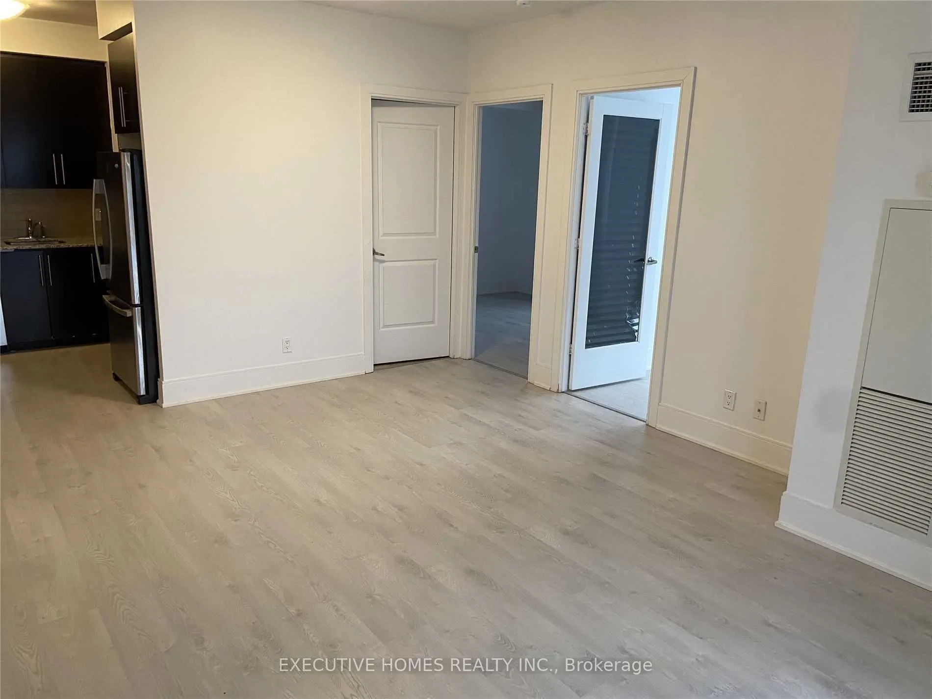 330 Burnhamthorpe Road #2707