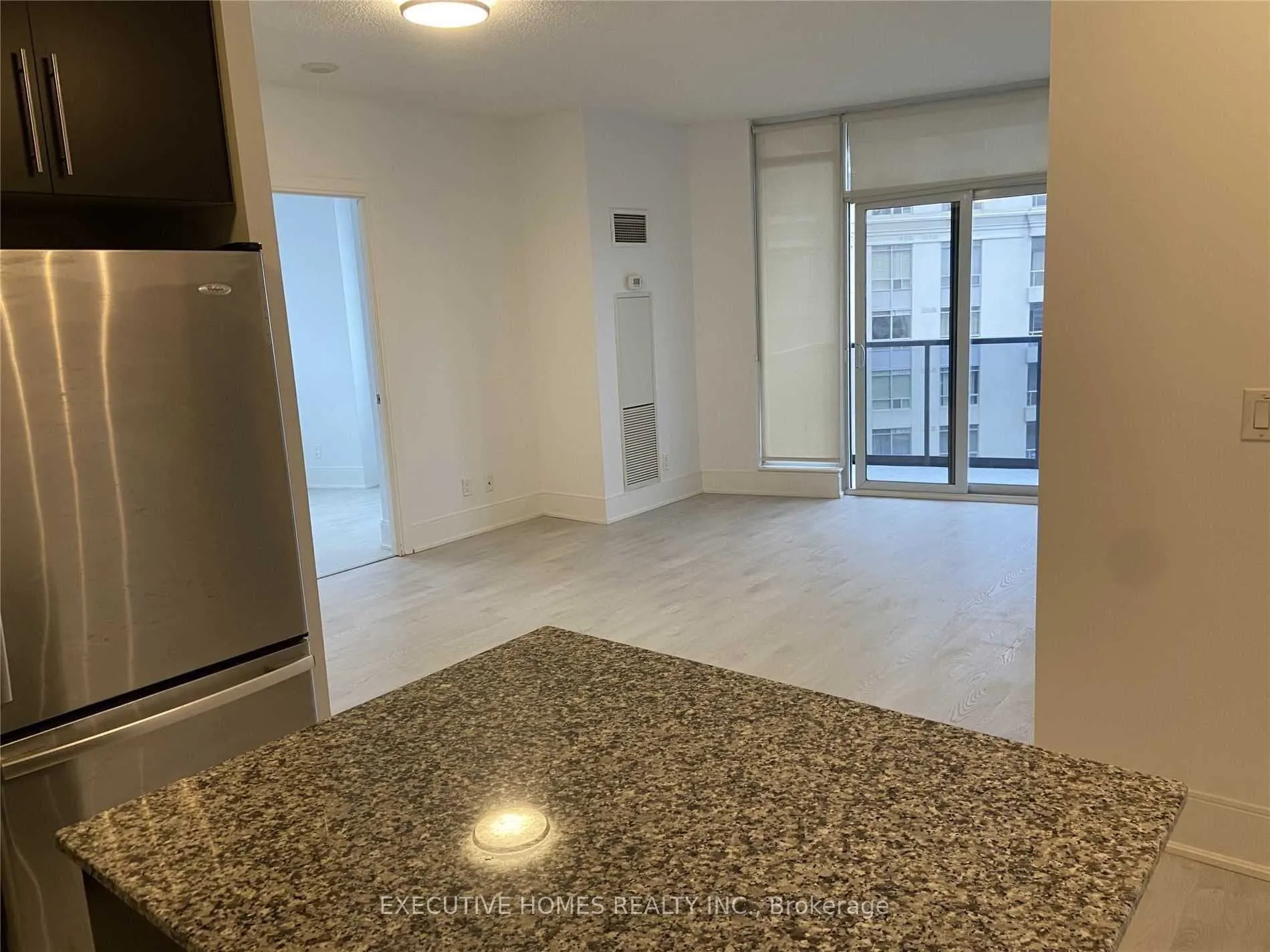 330 Burnhamthorpe Road #2707