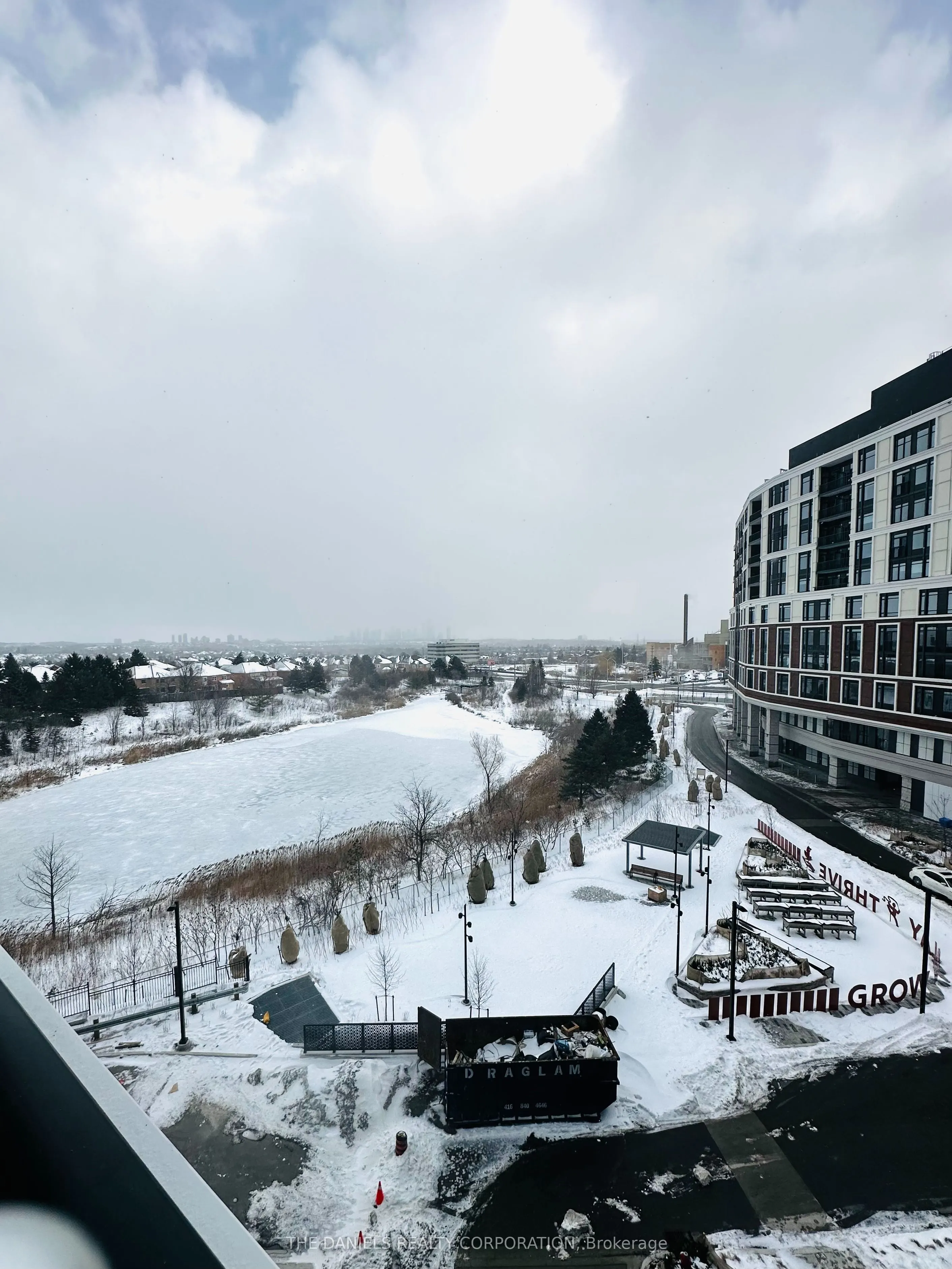 2495 Eglinton Avenue W #913