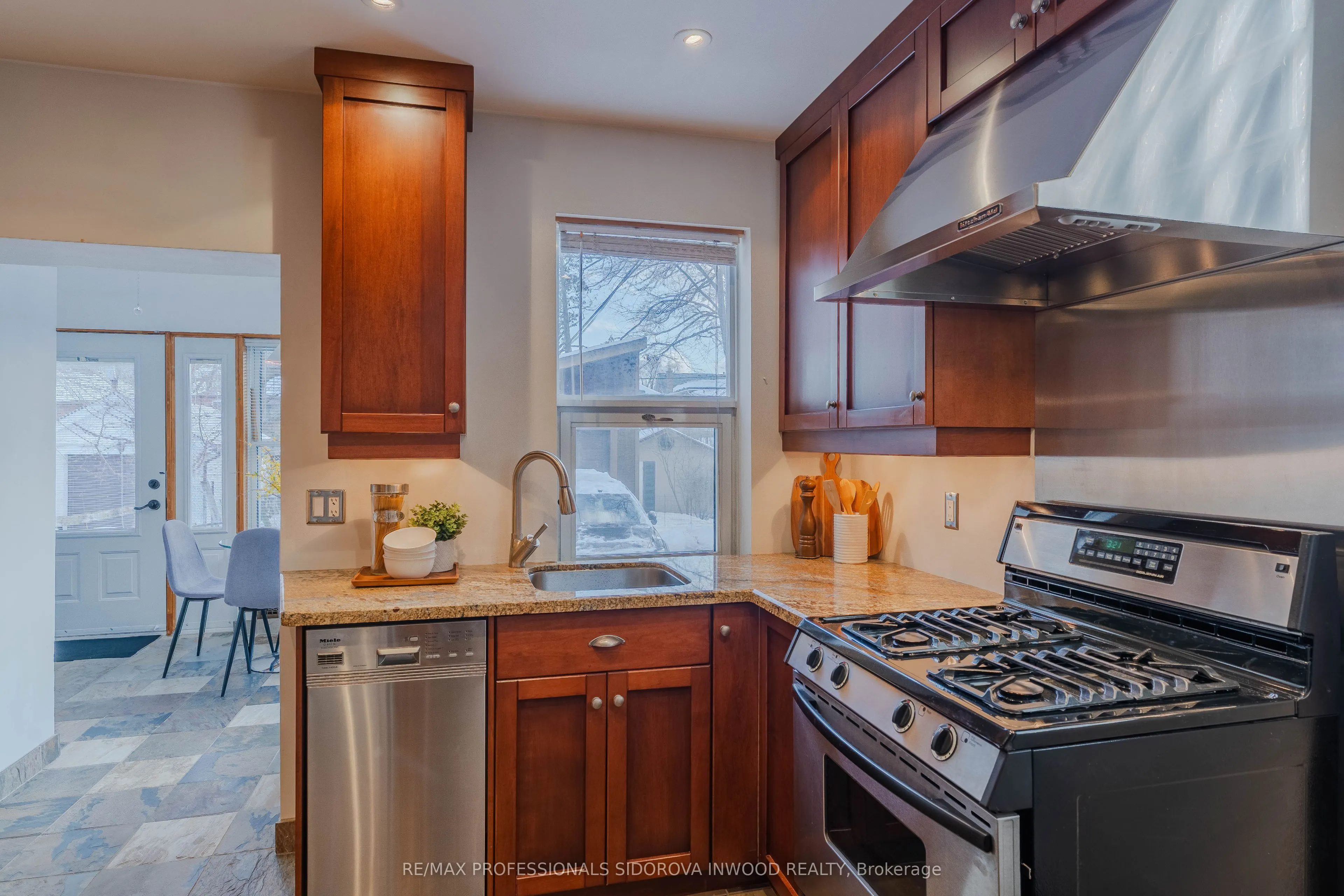 11 Winfield Avenue