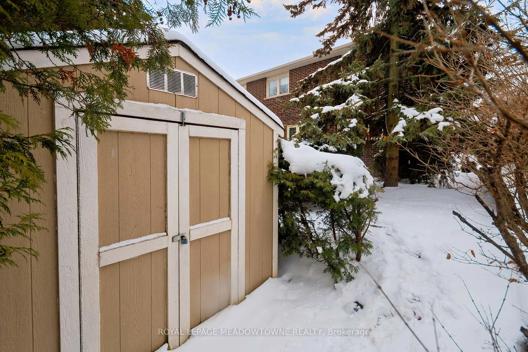 2529 Claymore Crescent