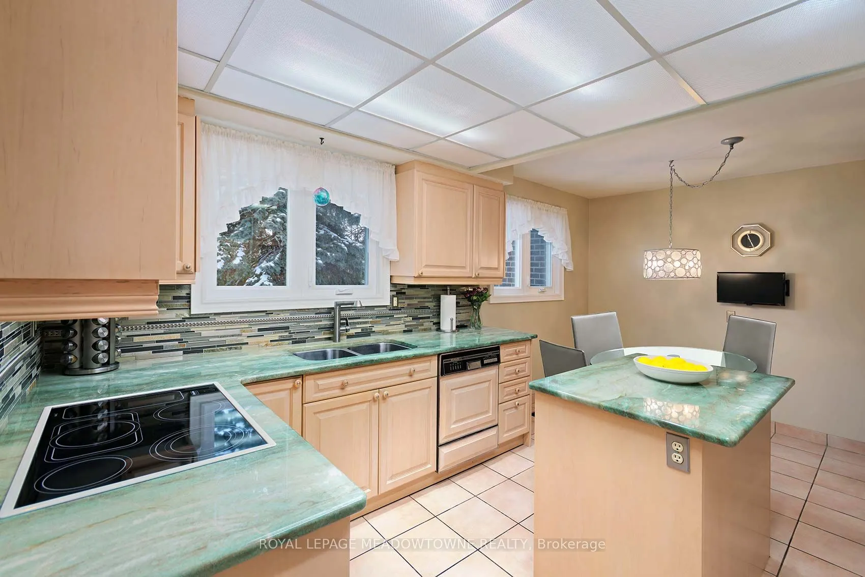 2529 Claymore Crescent