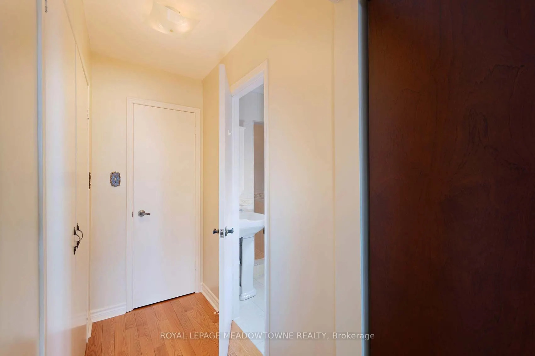 2529 Claymore Crescent