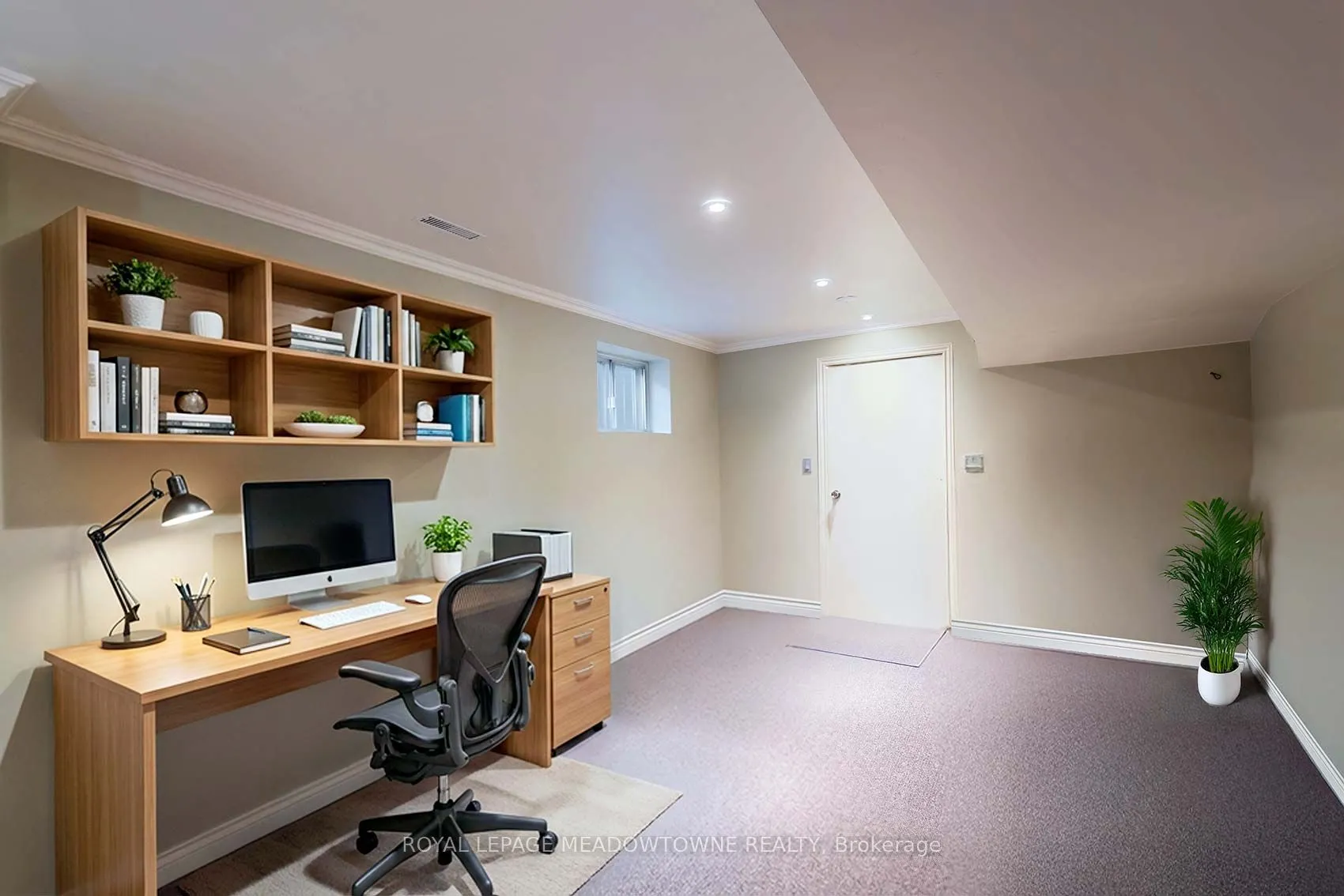 2529 Claymore Crescent