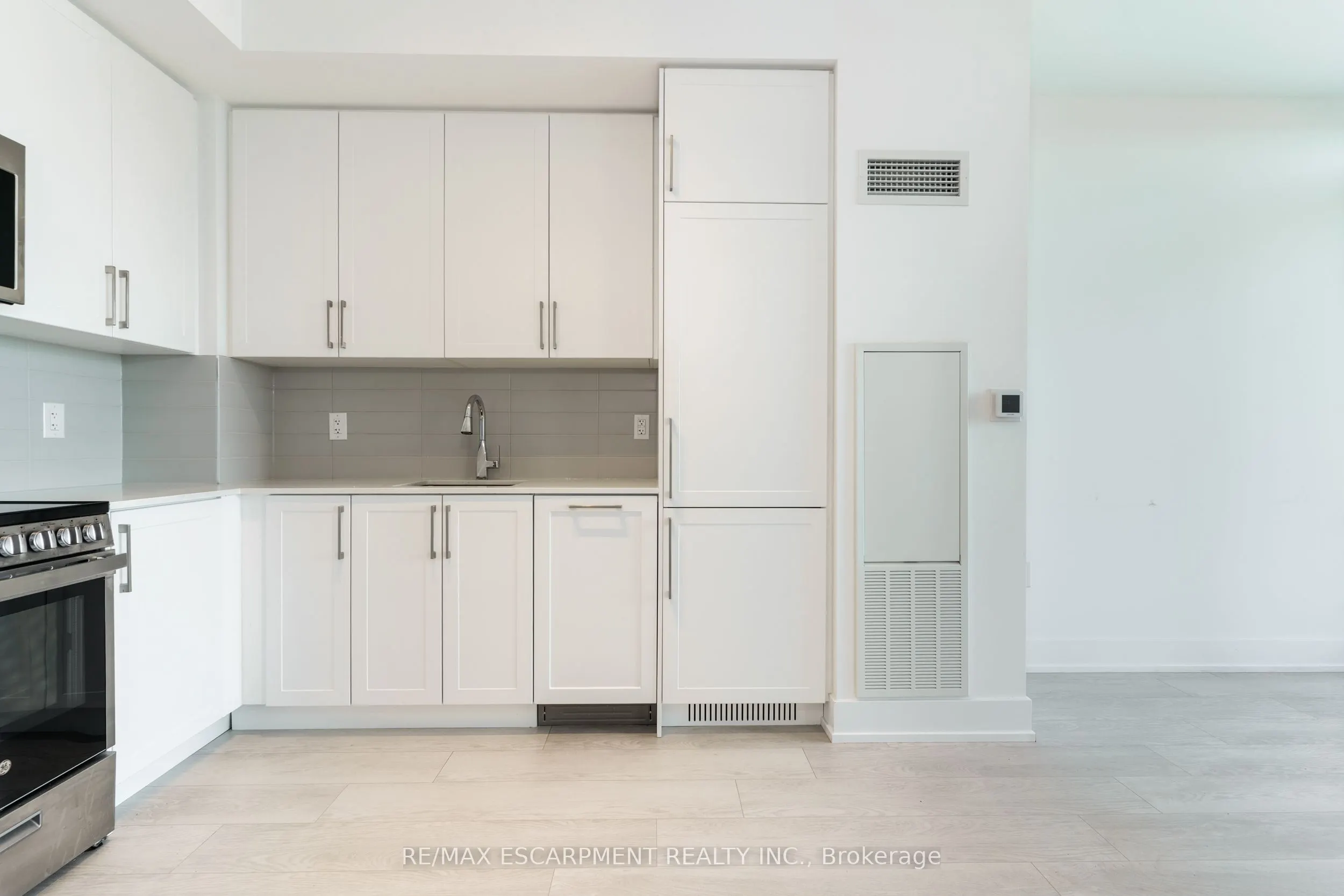 2450 Old Bronte Road #614
