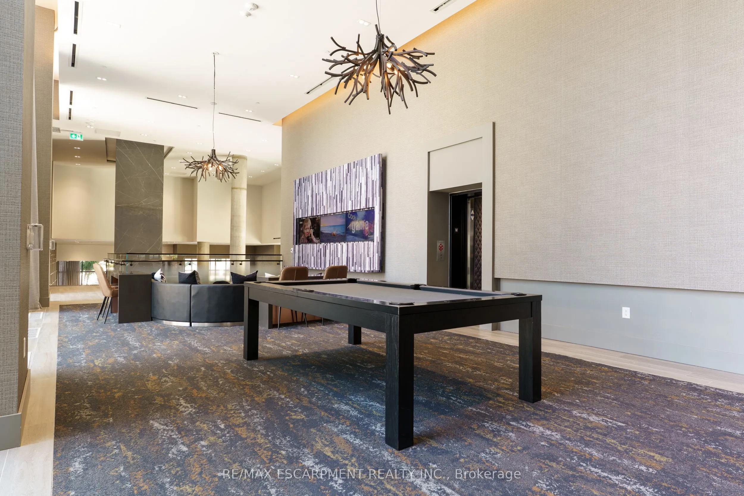 2450 Old Bronte Road #614