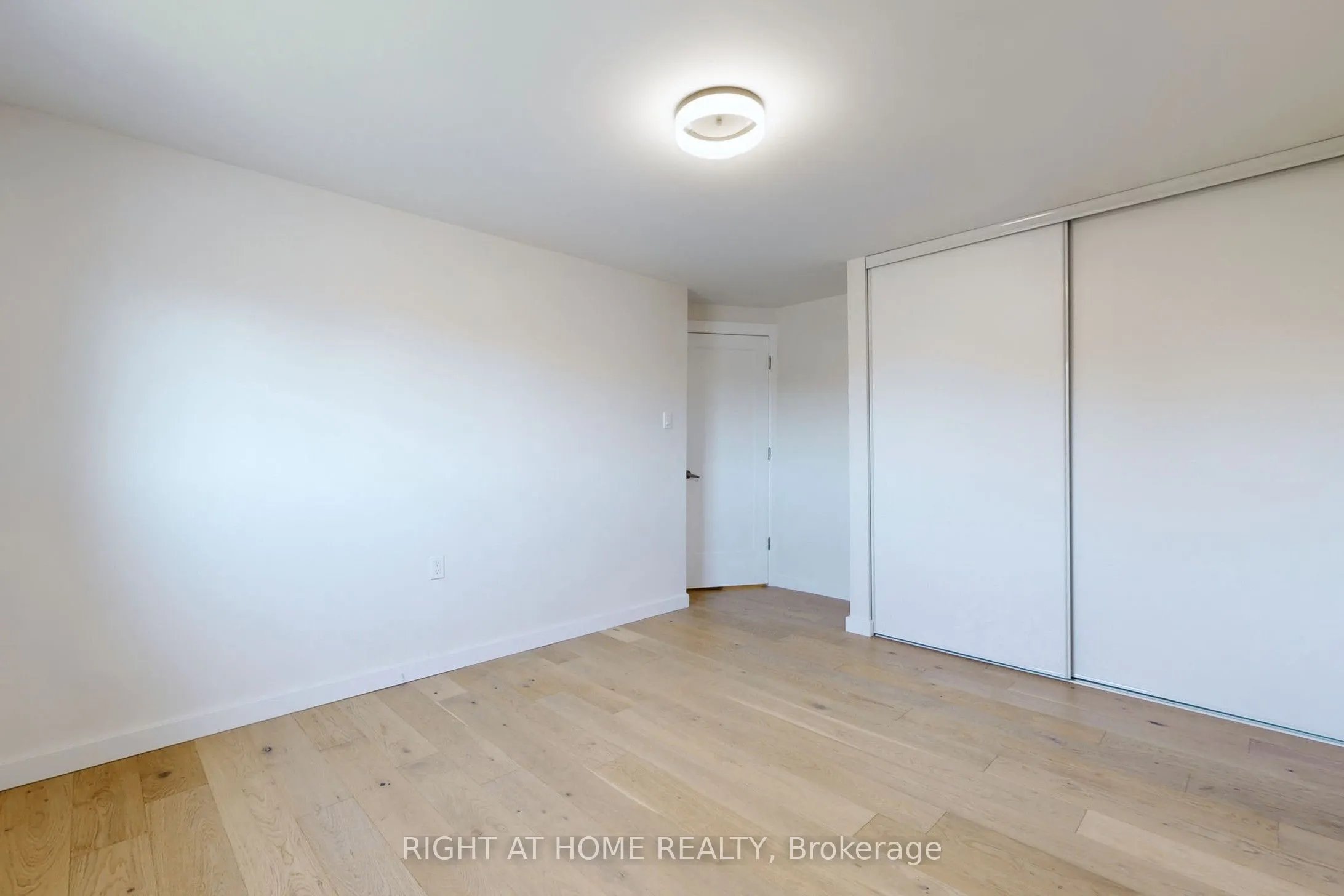 400 Bloor Street #6