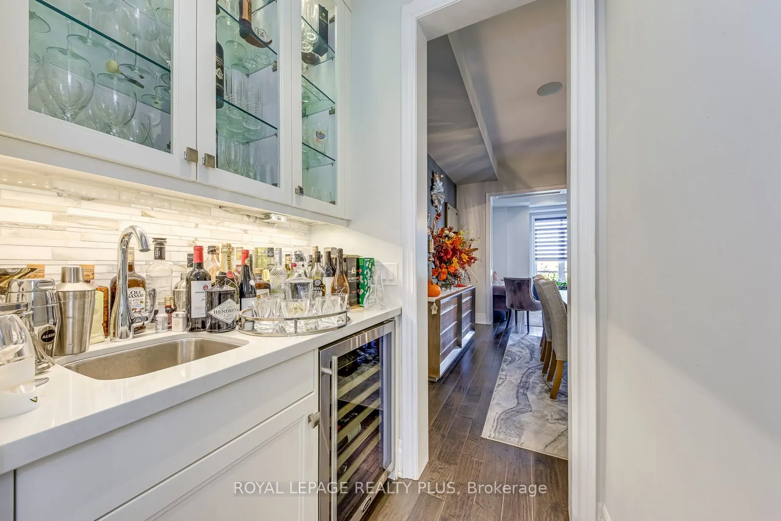 221 Hanover Street