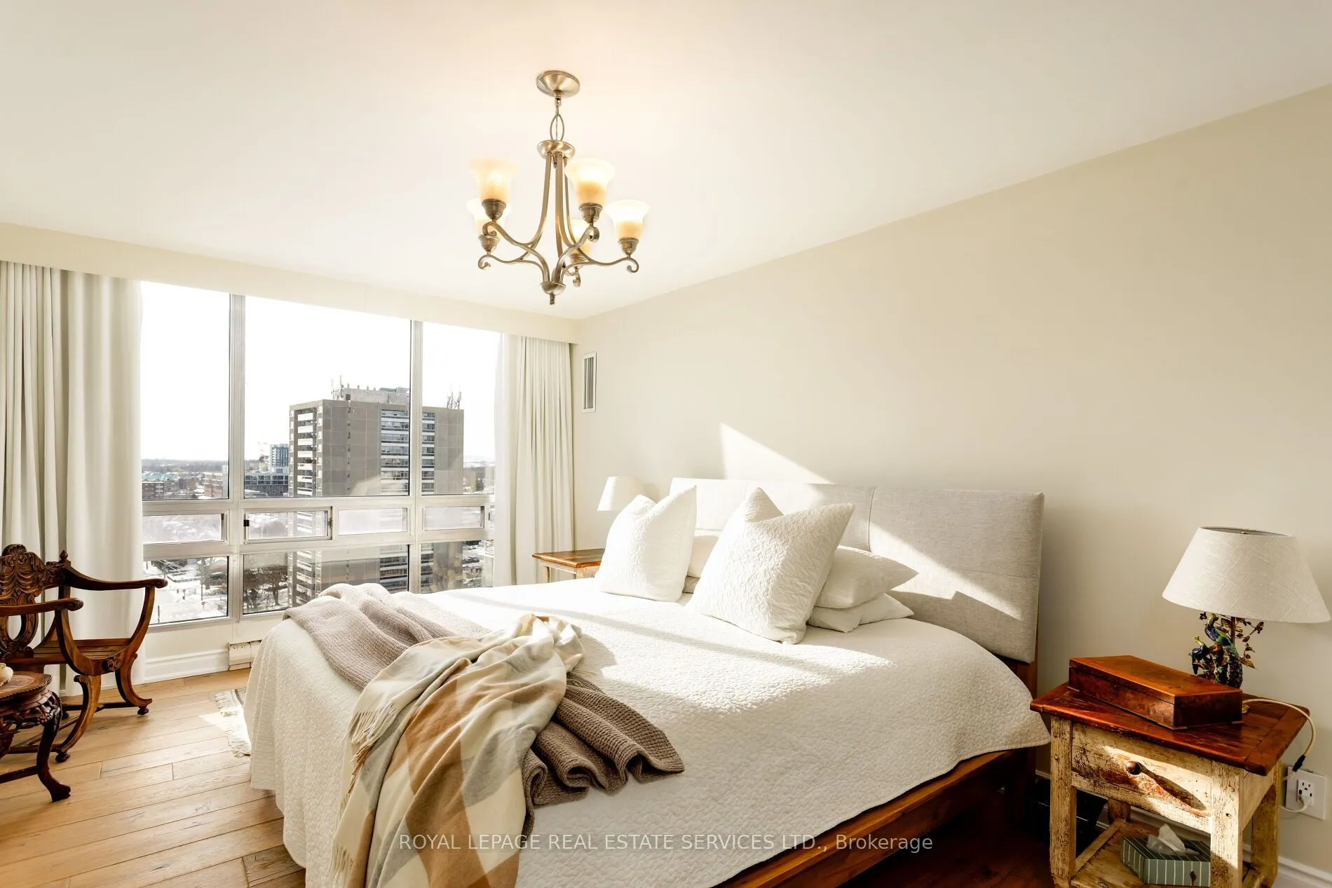2180 Marine Drive #1401