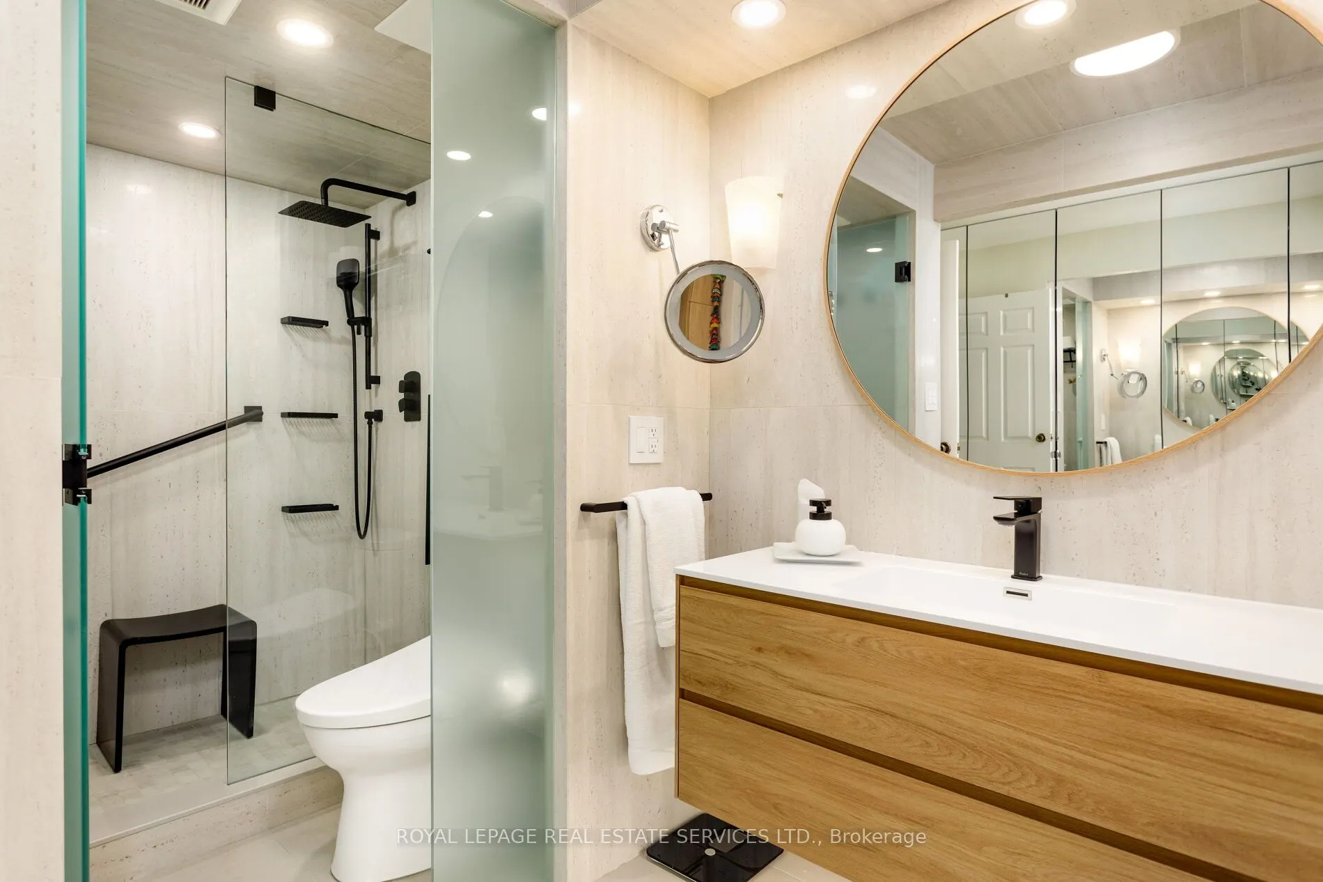 2180 Marine Drive #1401