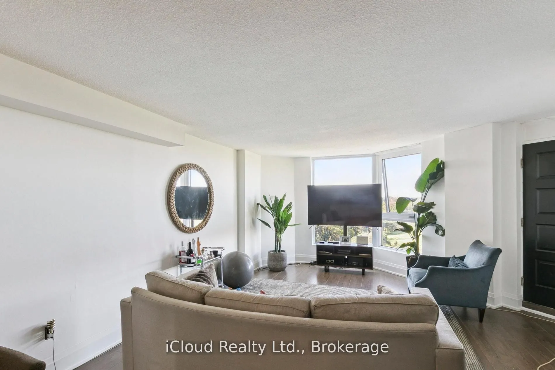 238 Albion Road #1108